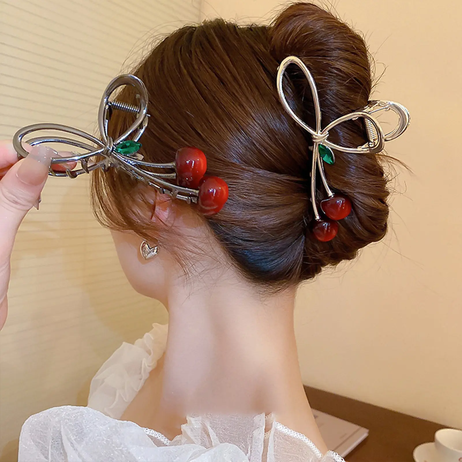 12cm Cherry Hair Claw For Women Trendy Exquisite Bowknot Shark Gripper Girls Daily Life Fashionable Jewelry Hair Accessories