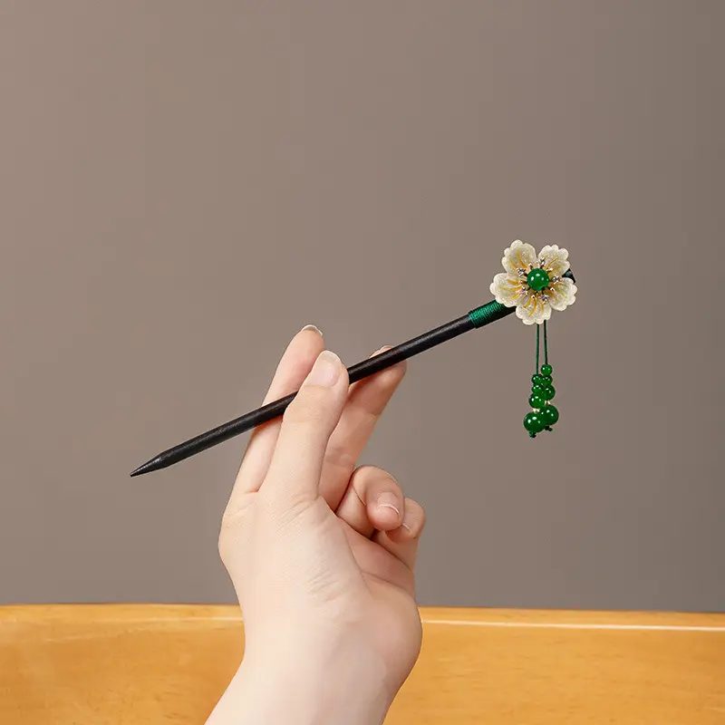 Elegant Flower Tassel Hairpin Little Fresh Green Series Wooden Hair Stick For Women Handmade Glaze Jewelry Hair Accessories
