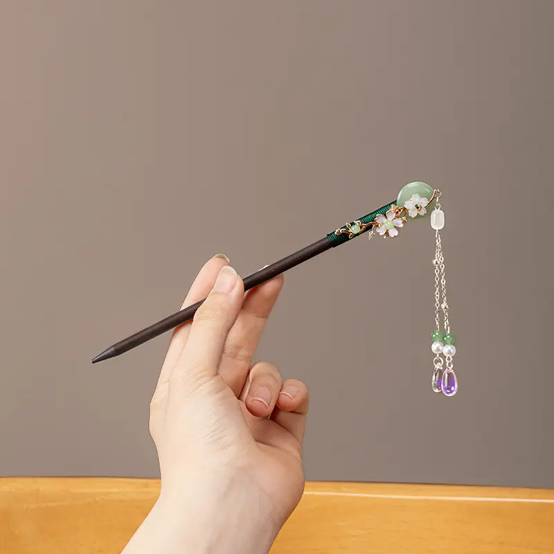Elegant Flower Tassel Hairpin Little Fresh Green Series Wooden Hair Stick For Women Handmade Glaze Jewelry Hair Accessories