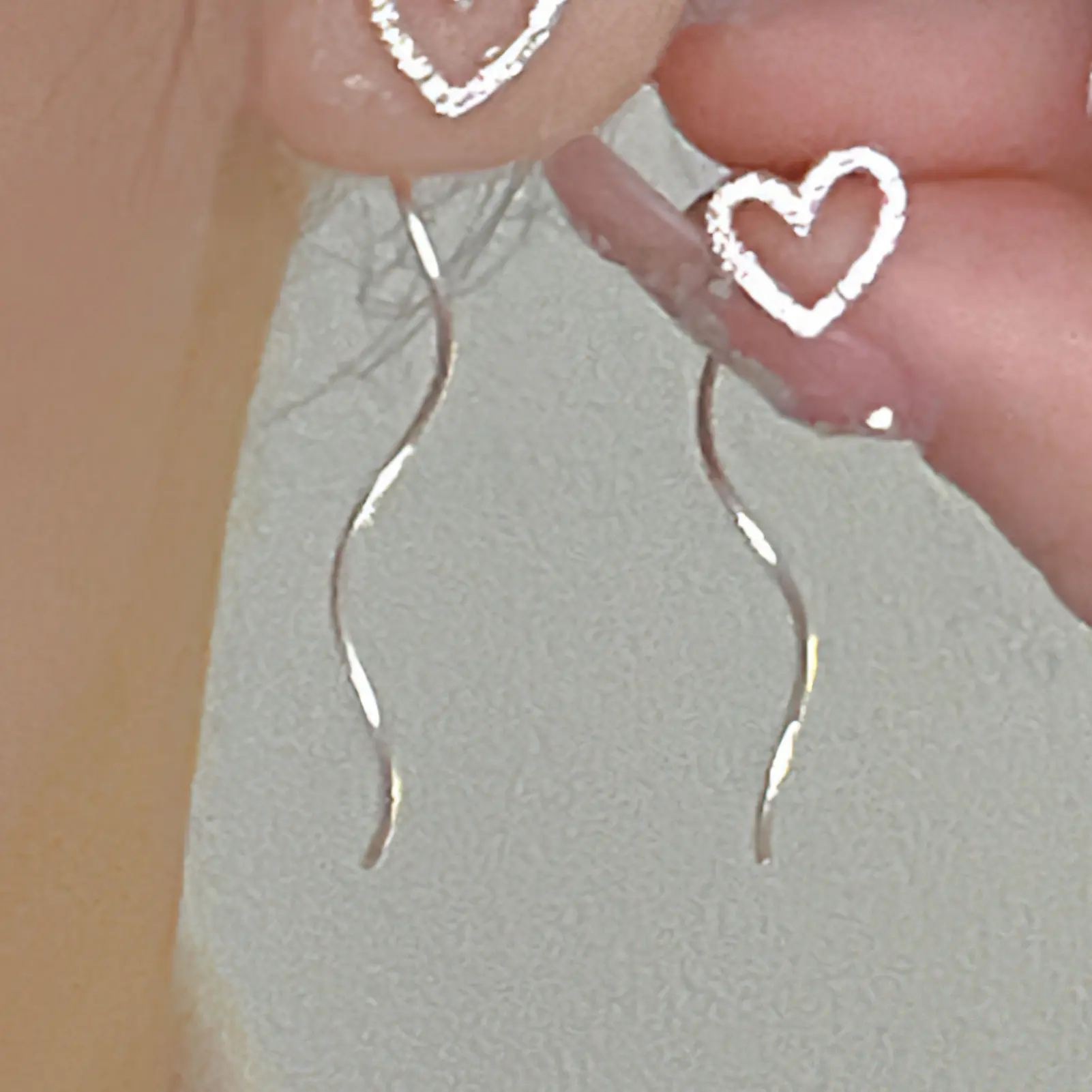 Trendy Zircon Earrings Creative Hollowed Heart-shaped Silver Earrings For Women Sweety Y2K Glitter Ear Line Jewelry Accessories