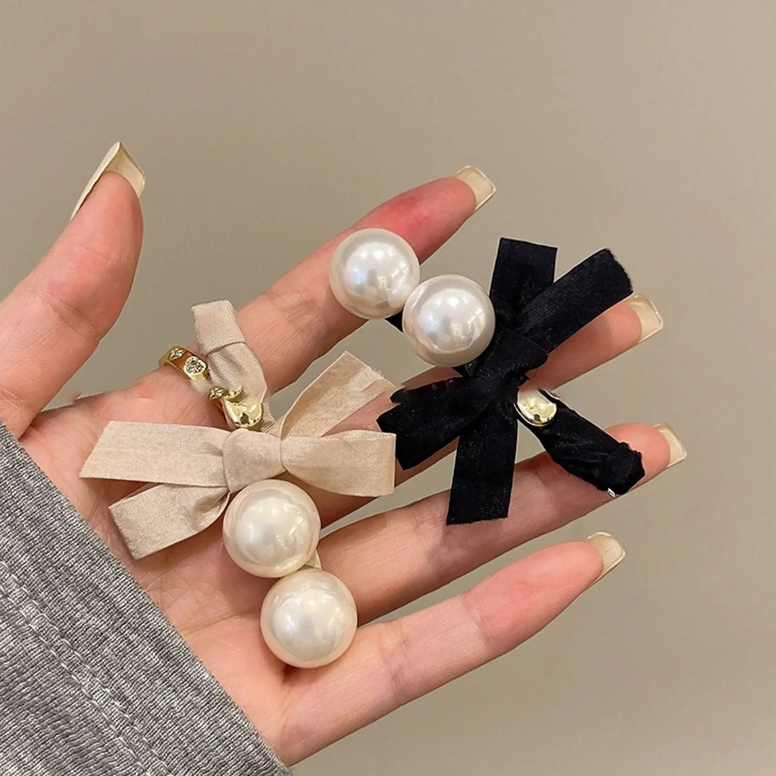 Exquisite Bowknot Hair Clip For Women Fashionable Pearl Bow Barrettes Korean Style Elegant Fabric Hair Girls Hair Accessories