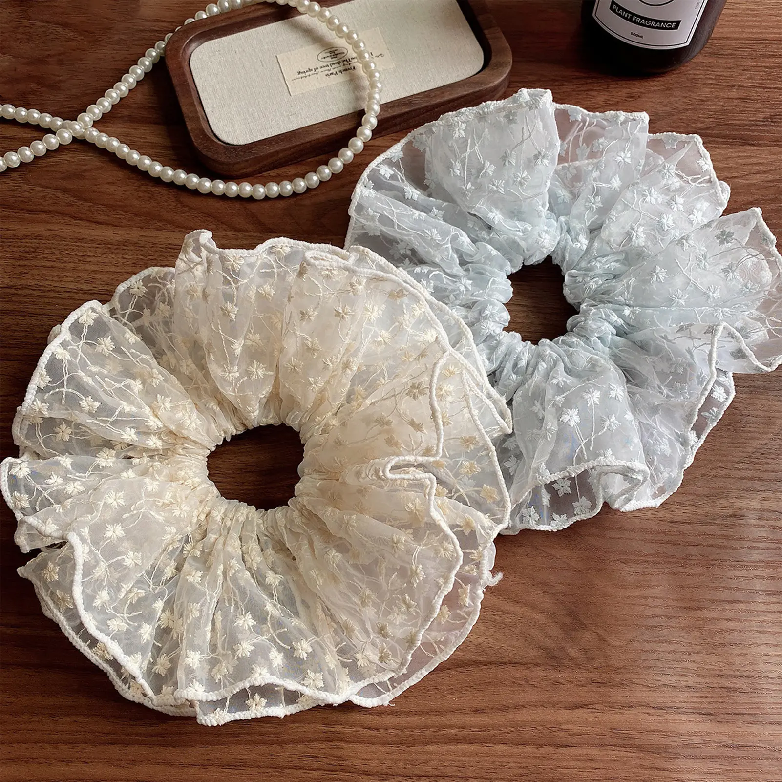 French Retro Hair Rope Exquisite Hollow Flower Shaped Large Intestine Hair Ring For Women Girls Meatball Head Hair Accessories