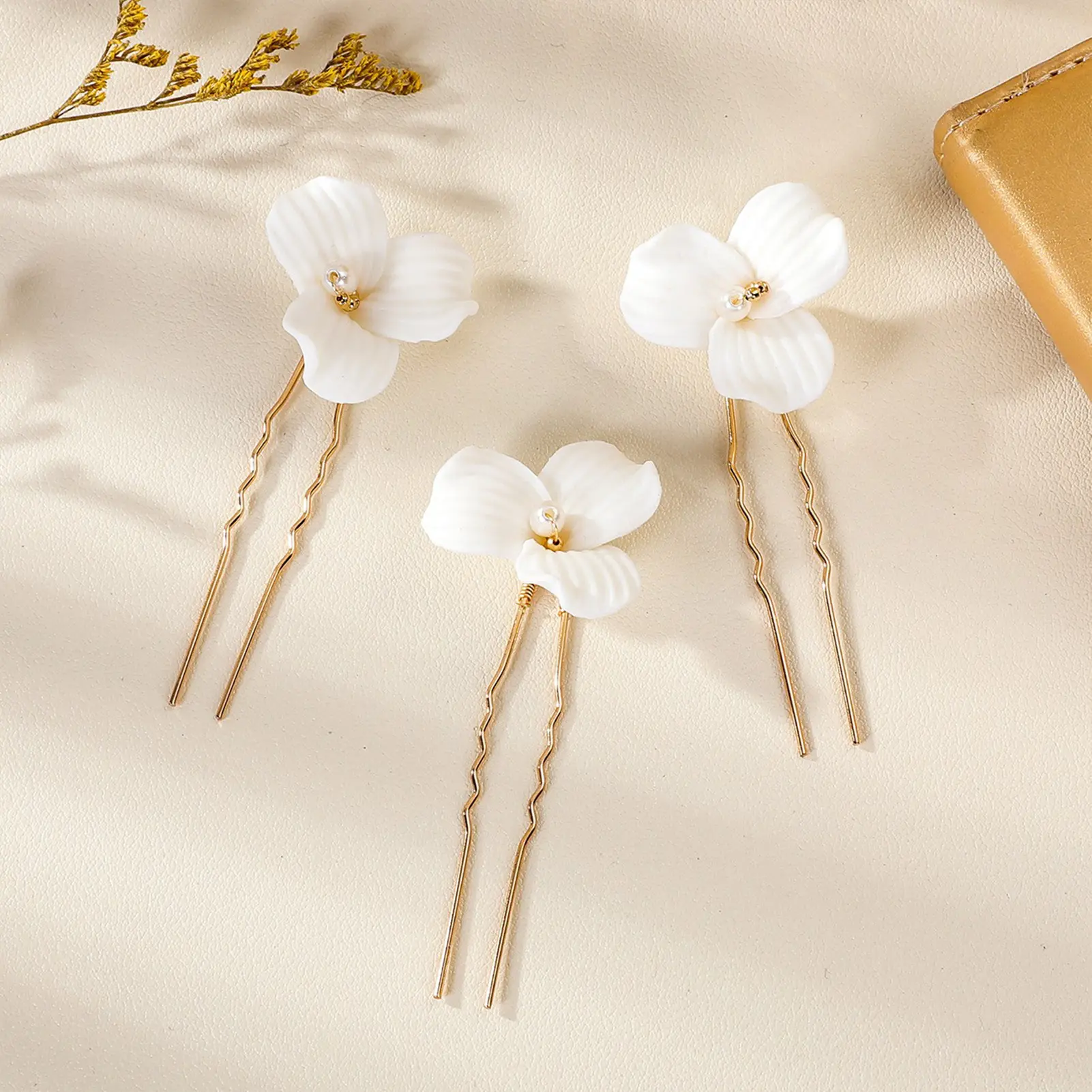 U Shape Women's Hairpin Ceramic Flower Hair Stick Elegant White Floral Pearl Hair Stick For Girls Wedding Hair Accessories