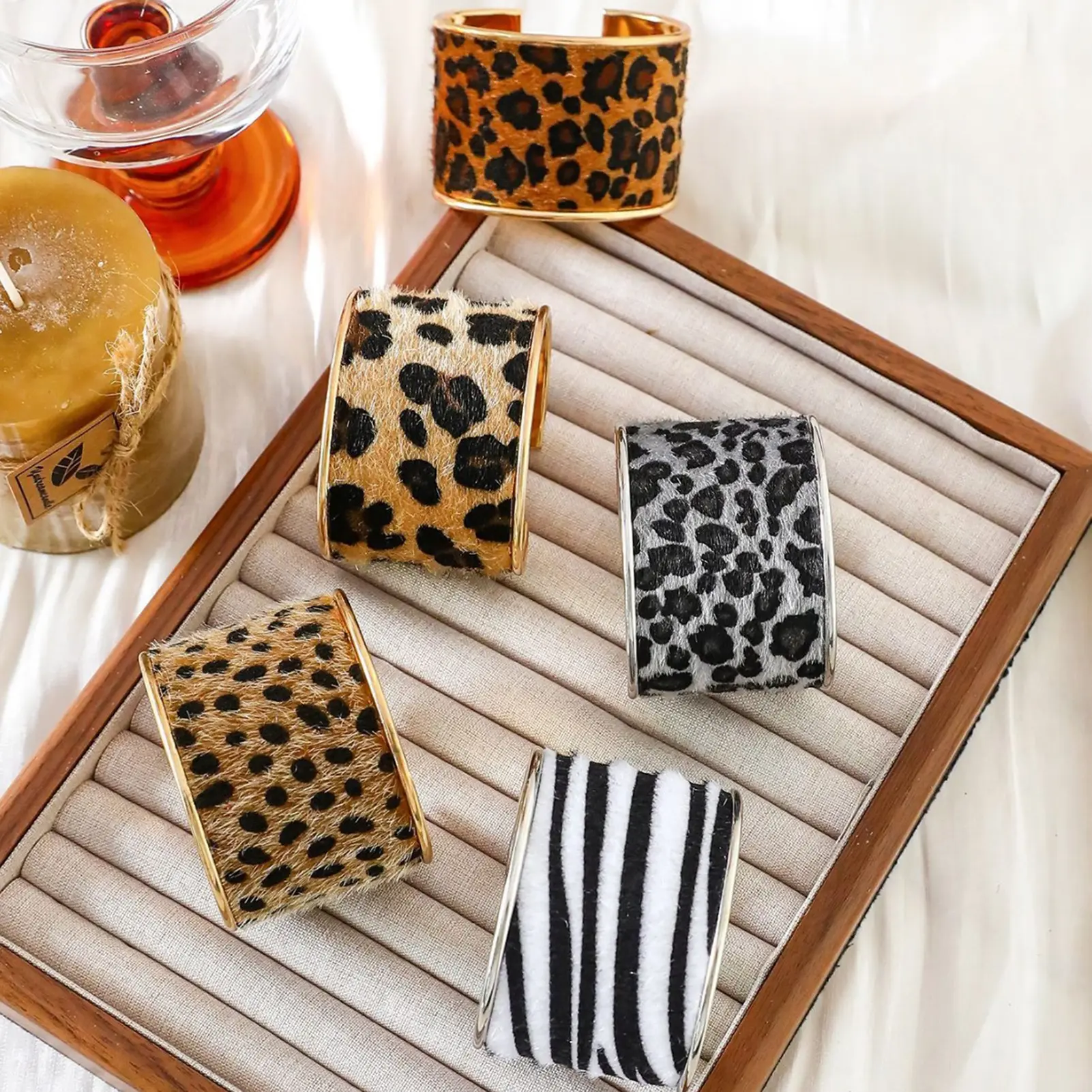 Trendy Leopard Print Open Bracelet For Women Exaggerated Personality Metal Wristband Girls Sexy Fashion Hand Jewelry Accessories