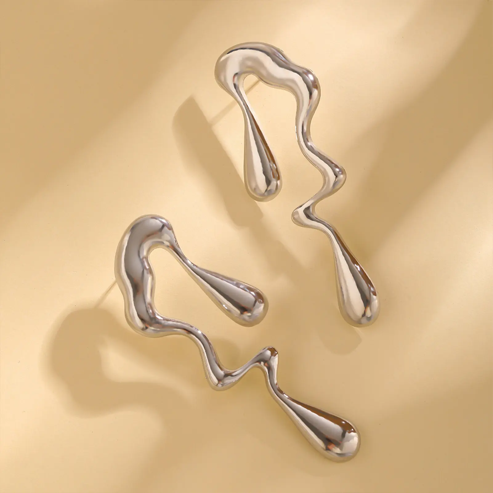 Fashionable Gothic Earrings For Women Liquid Metal Designed Earrings Trendy Irregular Geometric Earrings Jewelry Accessories