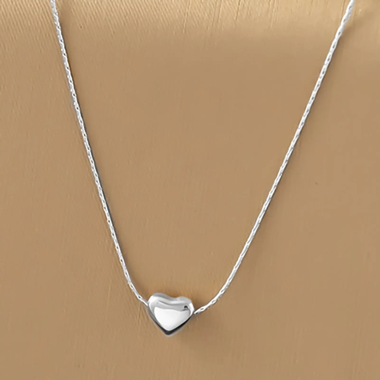 2025 New Necklace For Women Trendy Peach Heart Pendant Necklace Simple Elegant Collarbone Chain Jewelry Neck Accessories 1pc