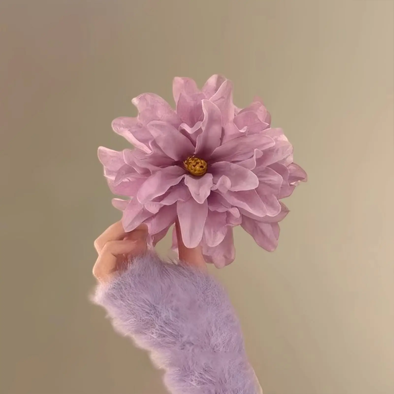 Hawaii Flower Hair Claw For Women Trendy Multi Petal Pink Flower Shark Gripper Girls Fashionable Daily Life Hair Accessories 1pc