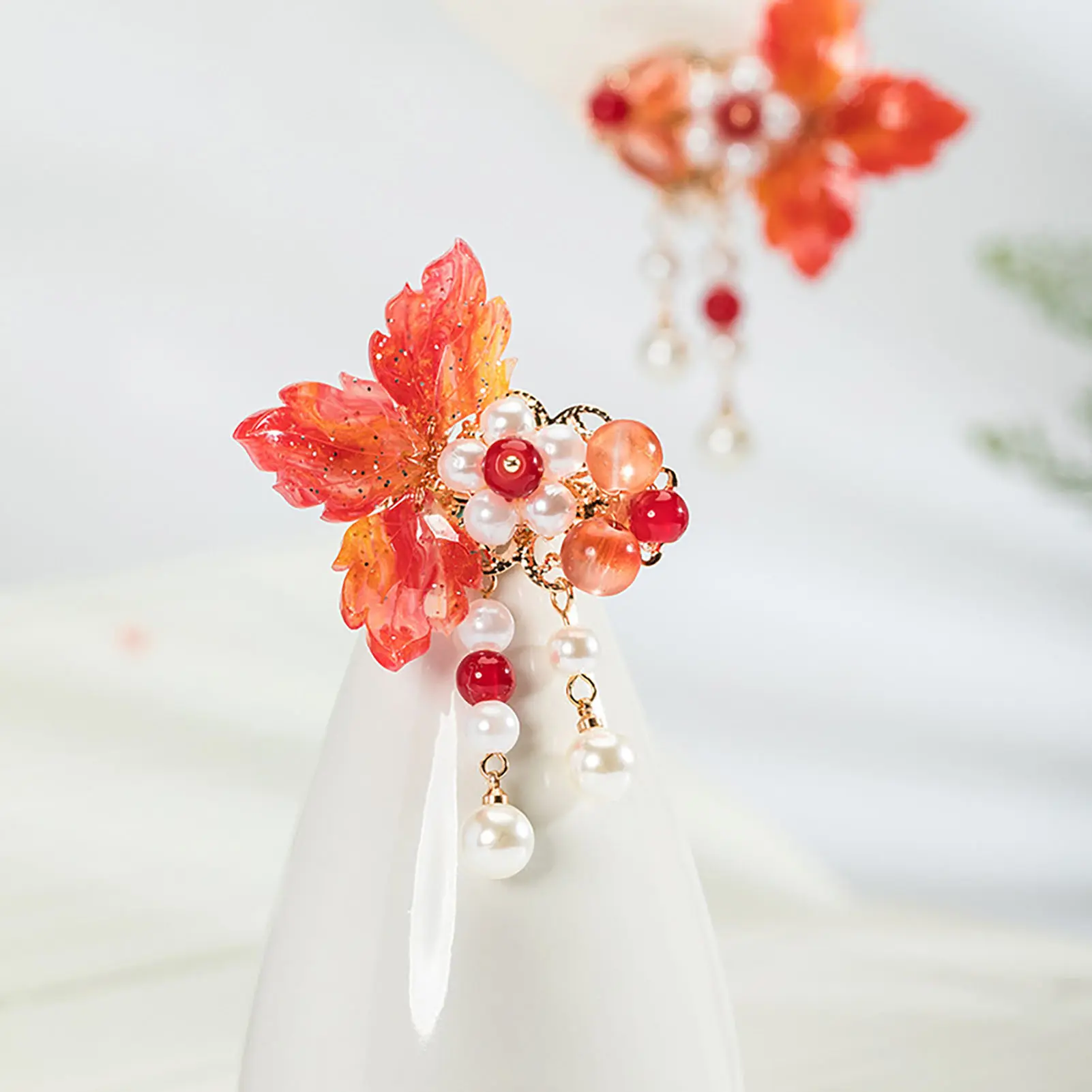 2pcs Vintage Tassel Hair Clip Chinese Style Red Leaf Pendant Hair Clip For Women Elegant Hanfu Dress Jewelry Hair Accessories