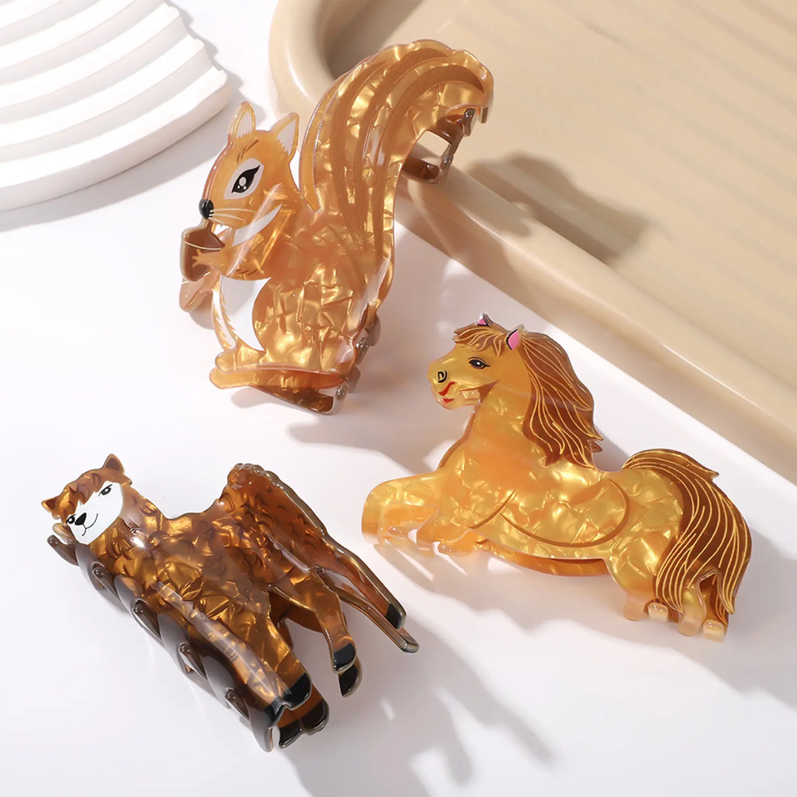 Cartoon Acrylic Hair Claw Cute Cartoon Animal Shaped Hair Clip Creative Squirrel Pony Alpaca Shaped Large Shark Hair Gripper