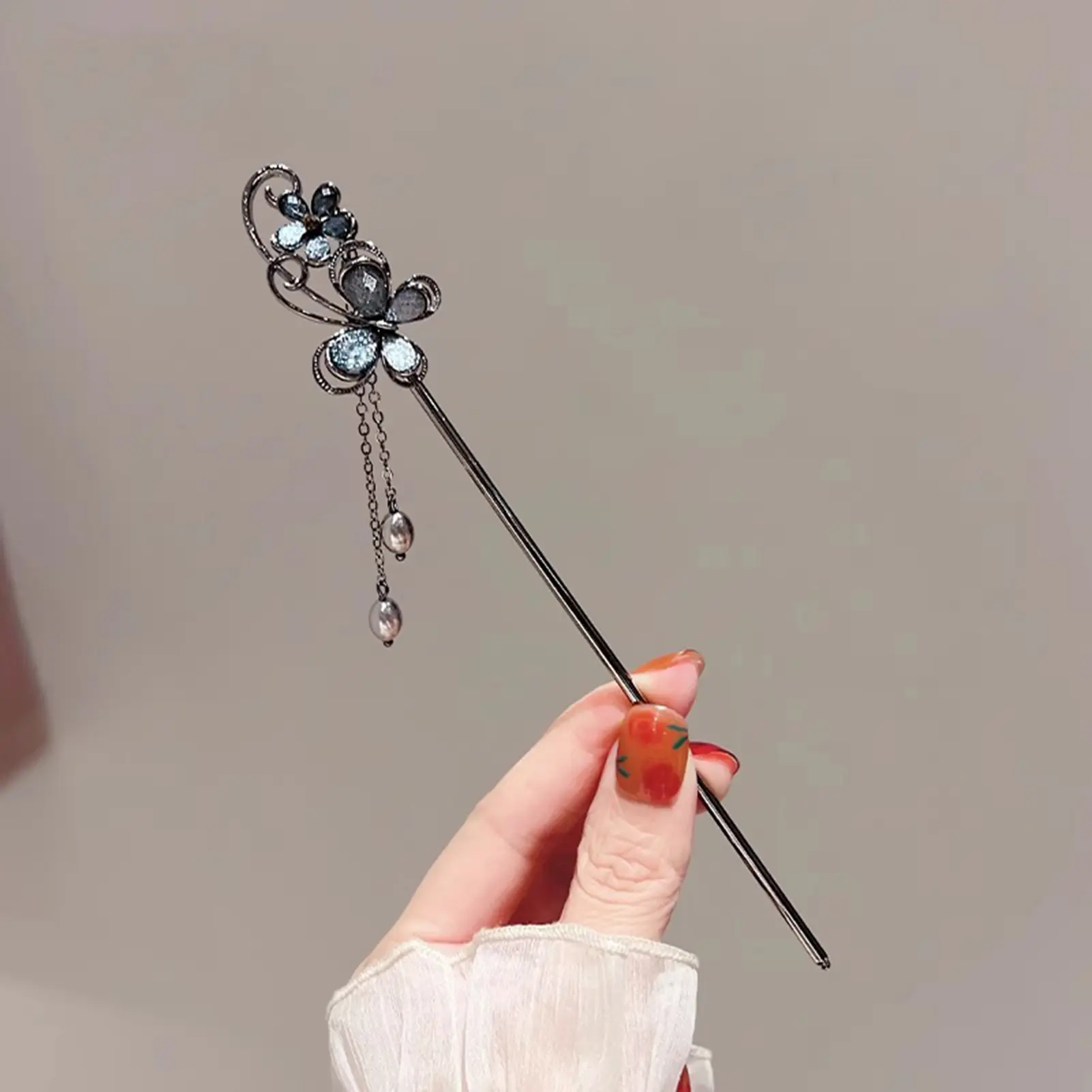 Hair Pin Women Elegant Hair Chignon With Tassel Fine Pattern Setting Elegant Hair Chopsticks For Hair Accessory Hair Styling
