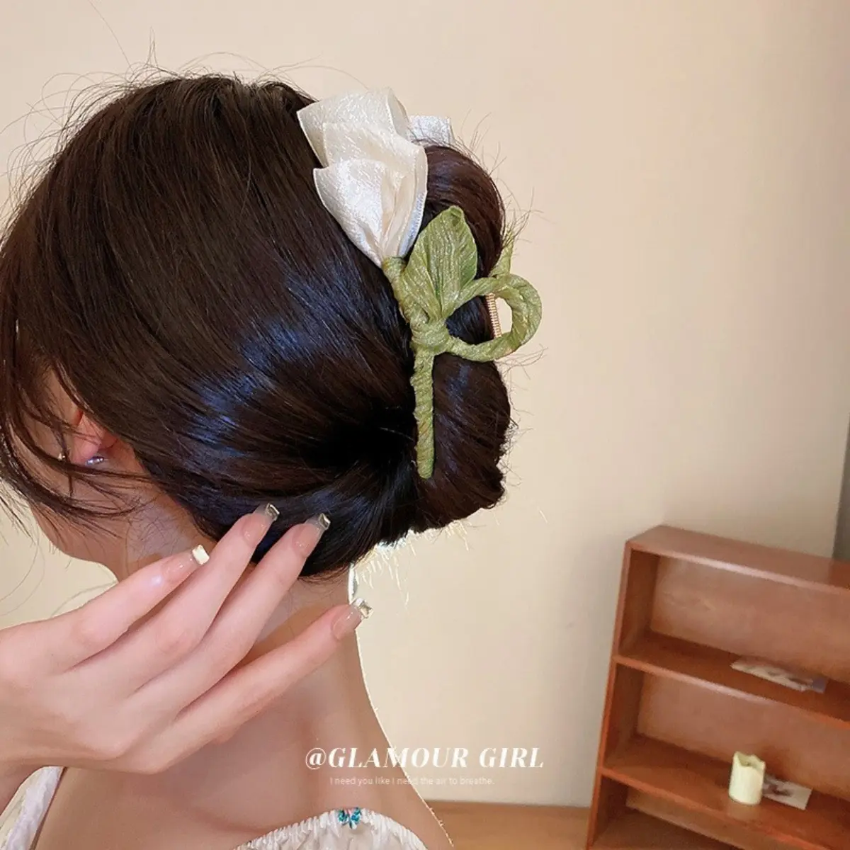5.7inch Flower Hair Claw For Women Ins Style Handmade Clothes Tulip Hair Clip Elegant Trendy Floral Shark Gripper Hair Accessory