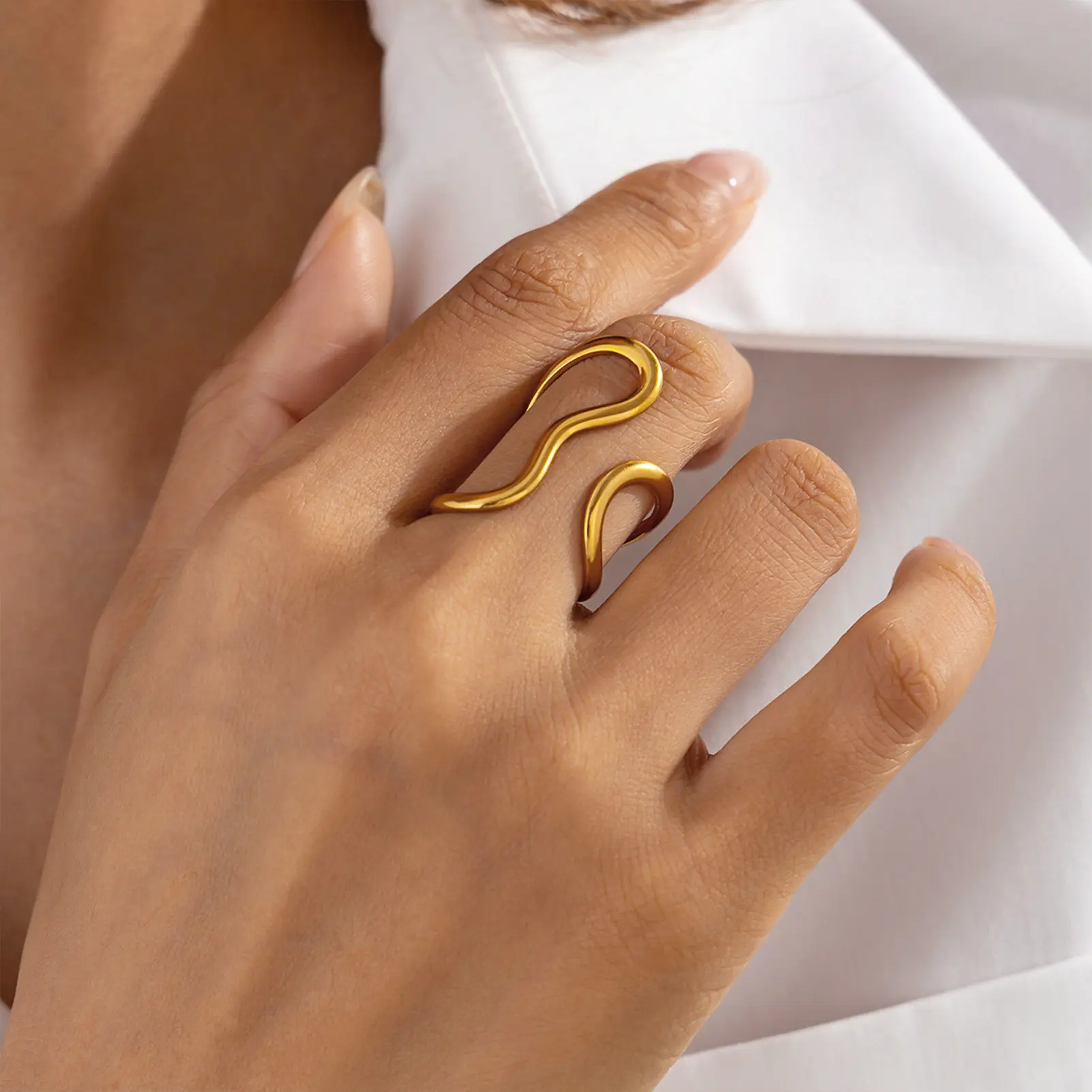Trendy Reluster Ring For Women Smooth Irregular Line Design Open Ring OL Style Geometric Stainless Steel Ring Jewelry Accessory