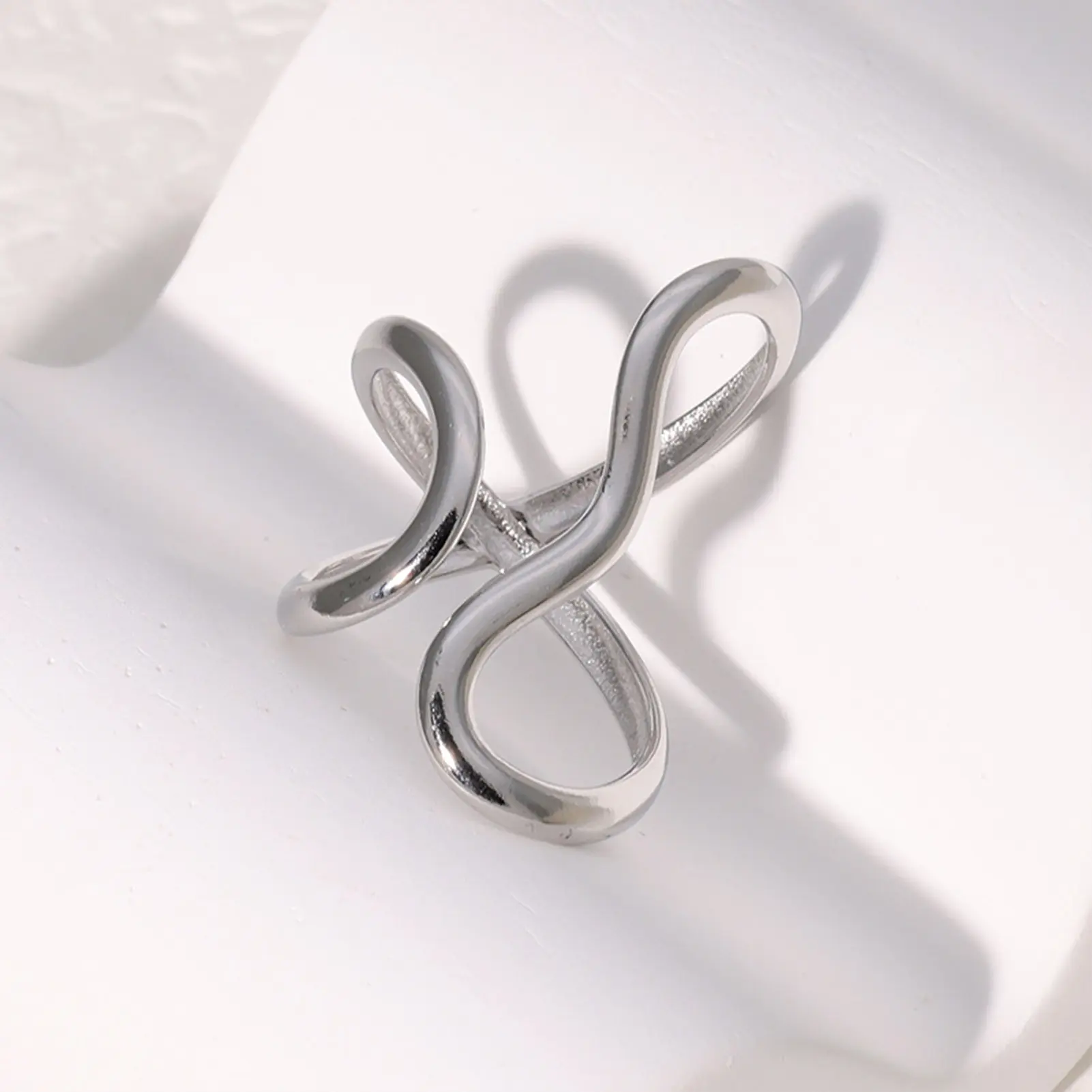 Trendy Reluster Ring For Women Smooth Irregular Line Design Open Ring OL Style Geometric Stainless Steel Ring Jewelry Accessory