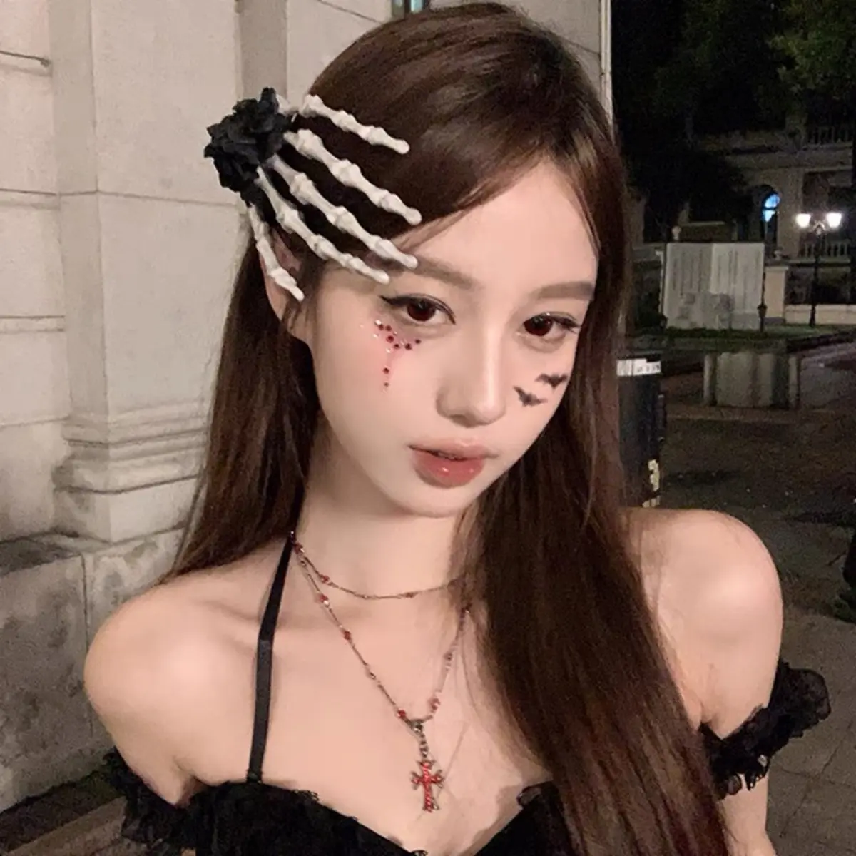 Gothic Style Hair Clip For Women Lace Rose Skeleton Finger Design Duckbill Clip Cosplay Dress Party Thrilling Hair Accessories