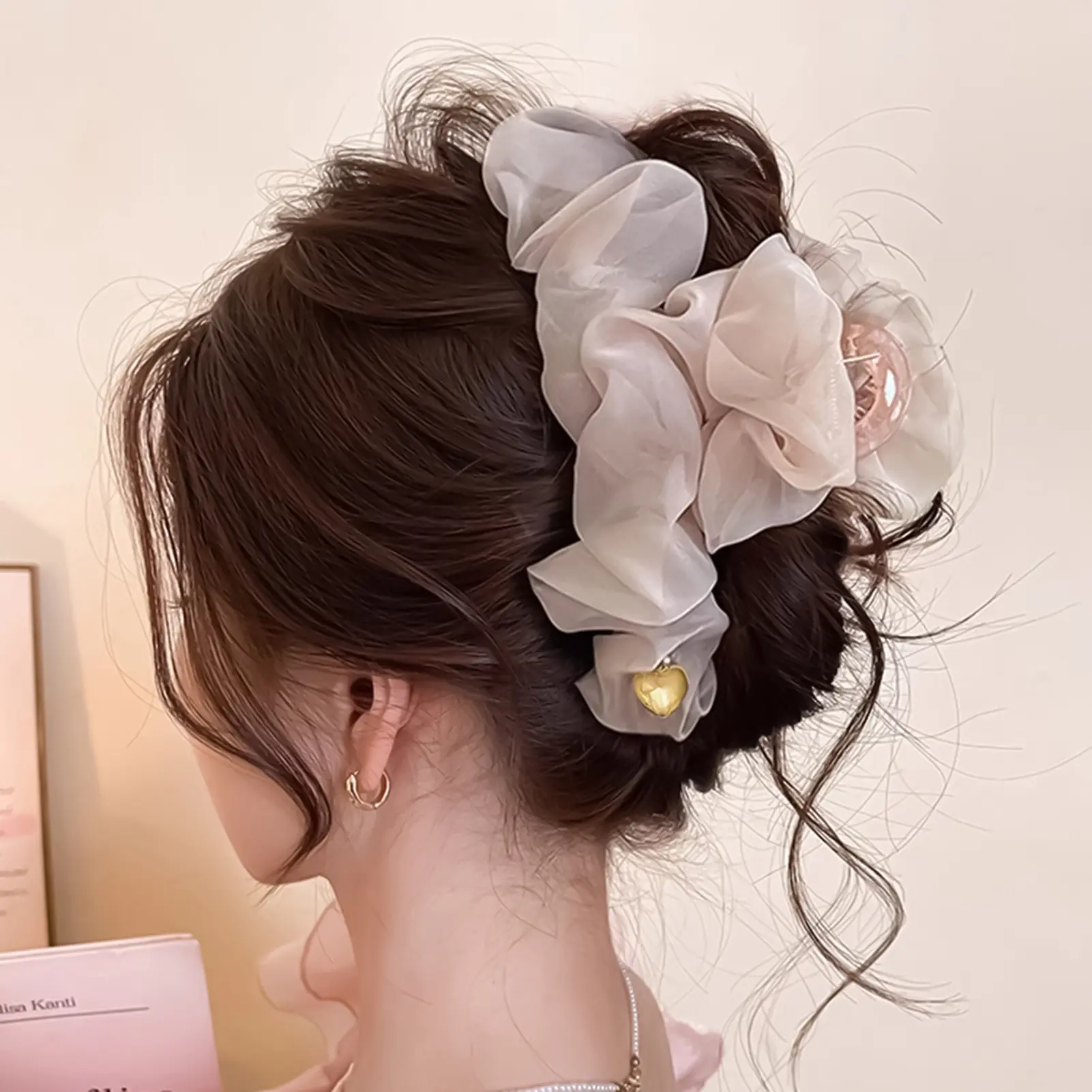 Gentle Large Hair Claw For Women Trendy Elegant Pleated Mesh Shark Gripper Korean Style Sweety Hair Clips Girls Hair Accessories