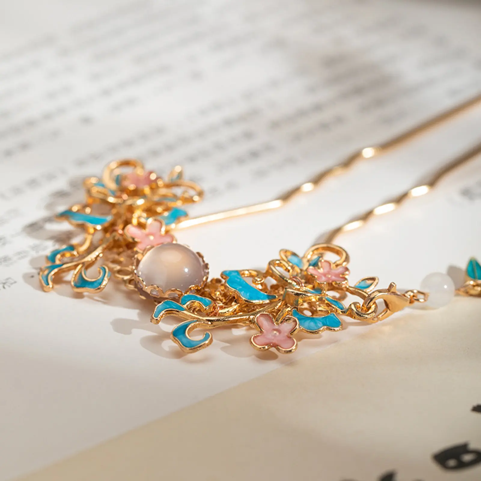 Light Luxury Jewelry Hairpin Vintage Chinese Style Drip Oil Flower Step Shake Exquisite Elegant U Shaped Flower Hair Stick