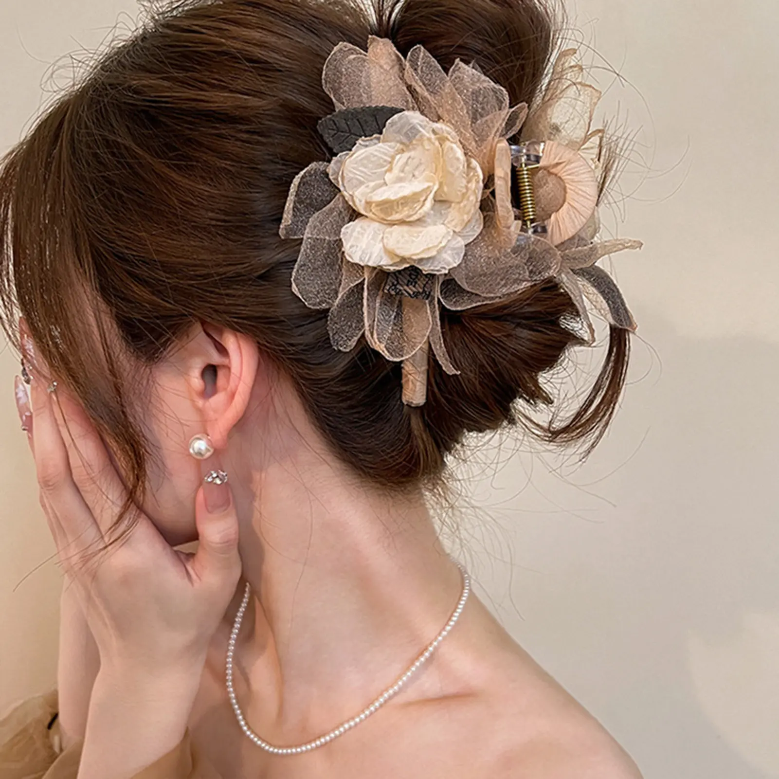 Korean Style Flower Hair Claw Champagne Color Mesh Mountain Camellia Shark Hair Gripper Sweety Exquisite Flower Hair Accessories