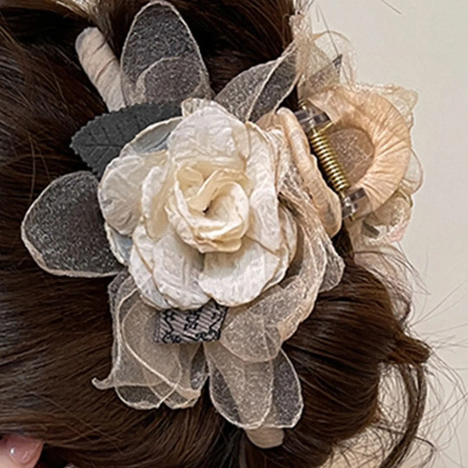 Korean Style Flower Hair Claw Champagne Color Mesh Mountain Camellia Shark Hair Gripper Sweety Exquisite Flower Hair Accessories