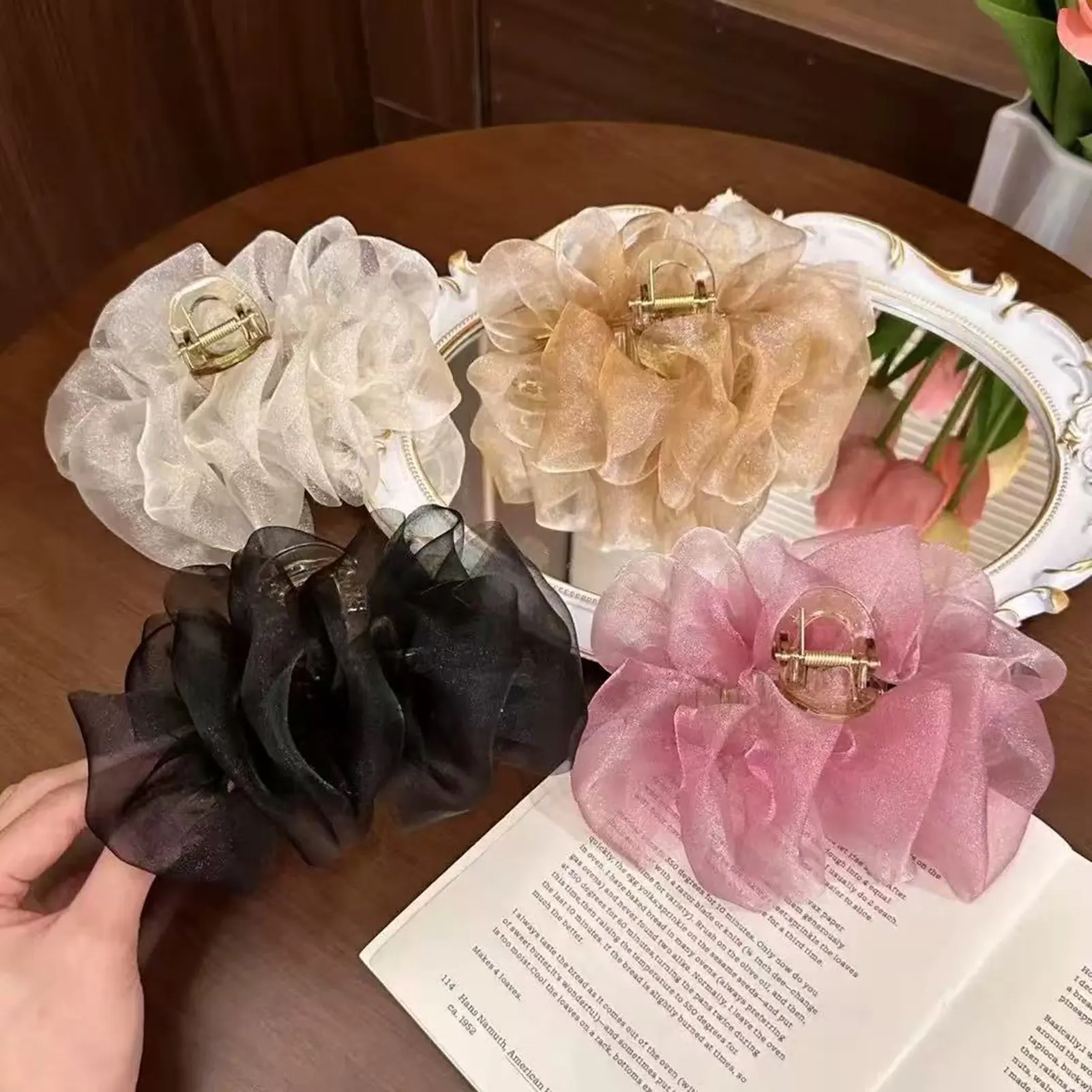 Korean Style Fairy Hair Claw Elegant Exquisite Pearlescent Gauze Hair Clip For Women Gentle Sweety Bowknot Hair Accessories