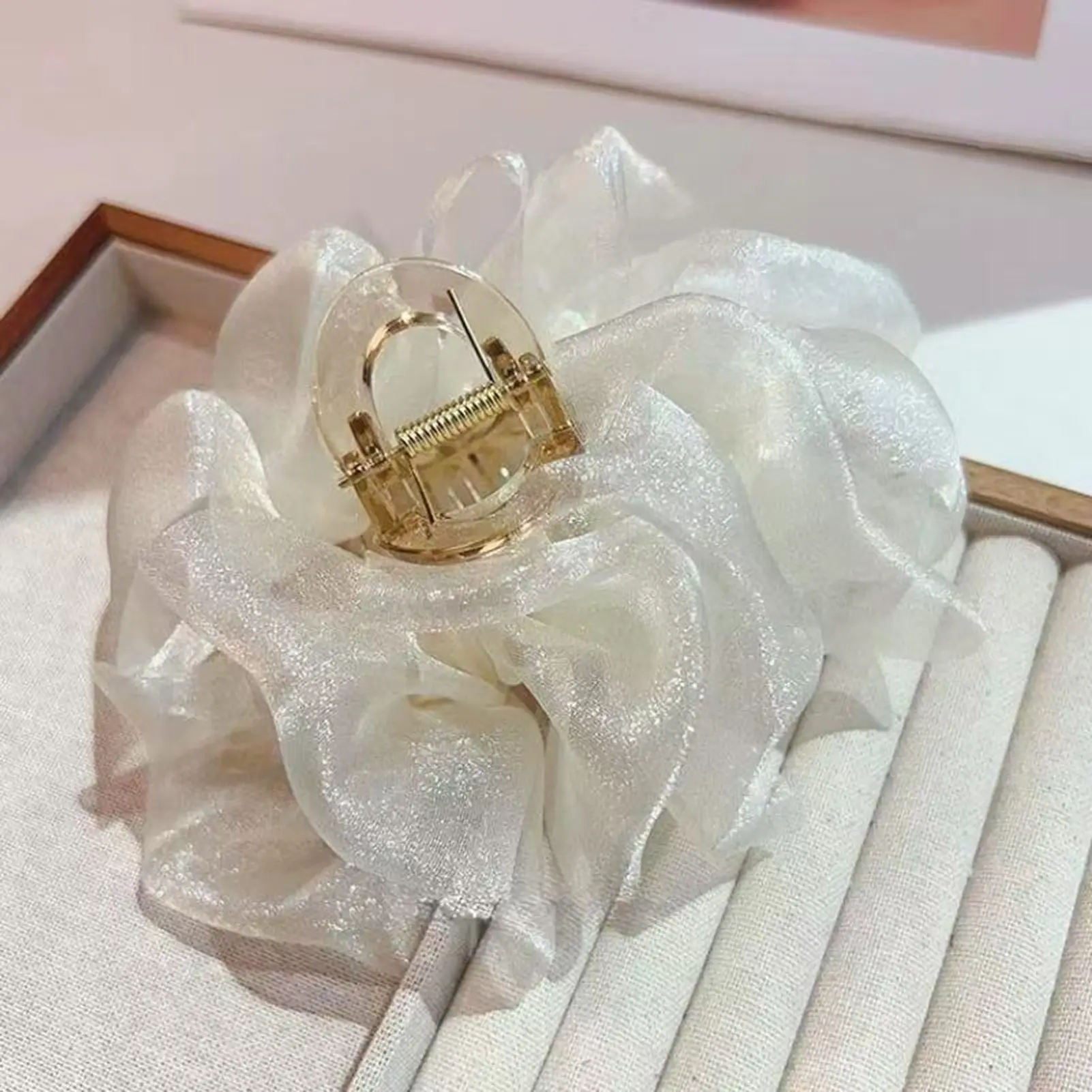 Korean Style Fairy Hair Claw Elegant Exquisite Pearlescent Gauze Hair Clip For Women Gentle Sweety Bowknot Hair Accessories