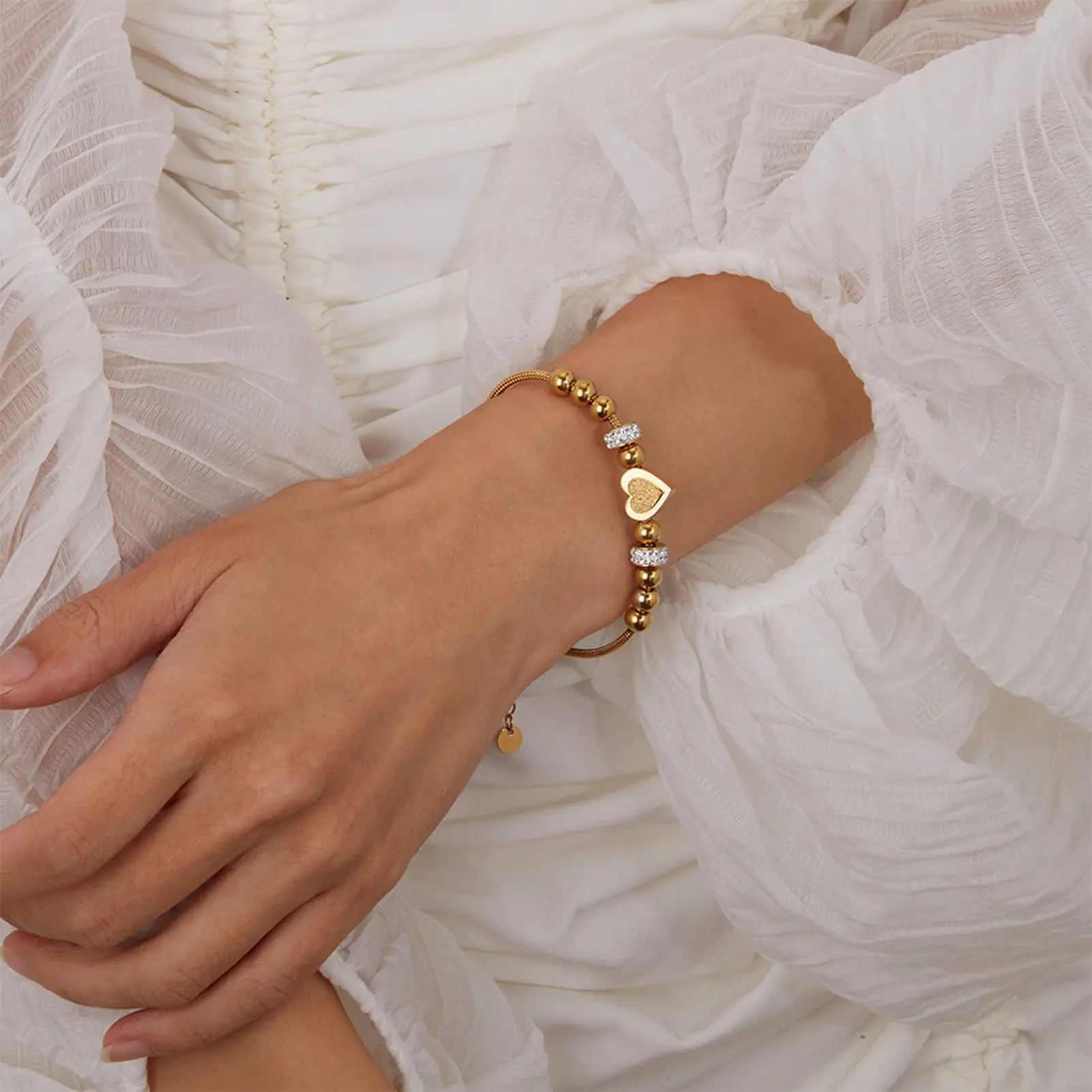 Light Luxury 3D Heart Bracelet For Women Personalized Retro Bead Zircon Chain Bracelet Girls Fashion Metal Hand Chain Bracelets