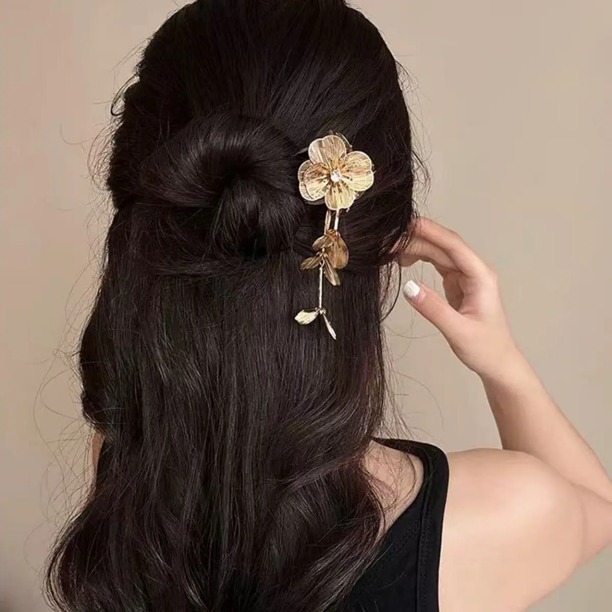 Neo Chinese U Shape Hairpin For Women Exquisite Metal Flower Tassel Hair Stick Light Luxury Girls Fashion Hair Accessories New