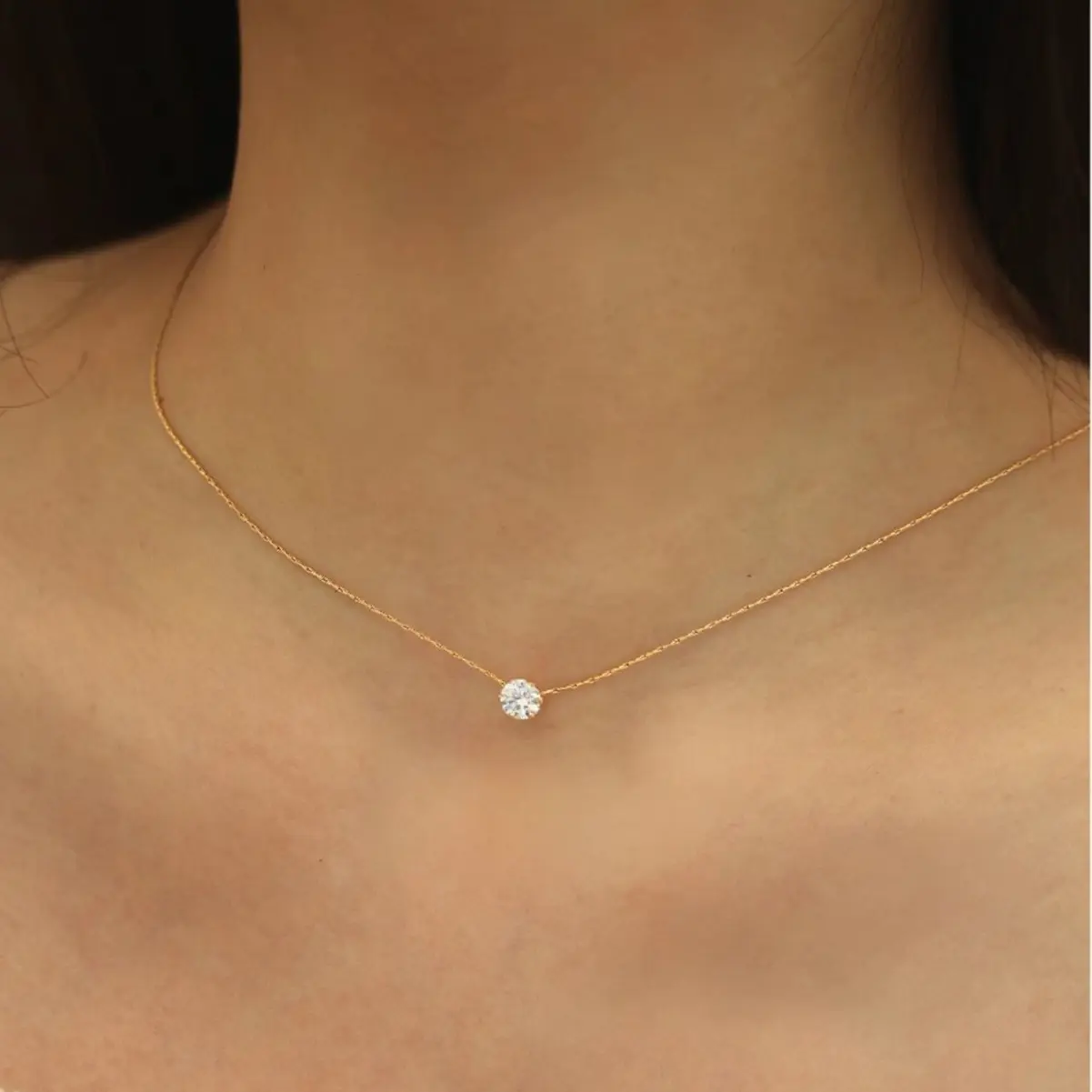 Vintage Tarnish Free Necklace Fashion Glitter Rhinestone Neck Jewelry Accessories For Women Light Luxury Golden Metal Necklace
