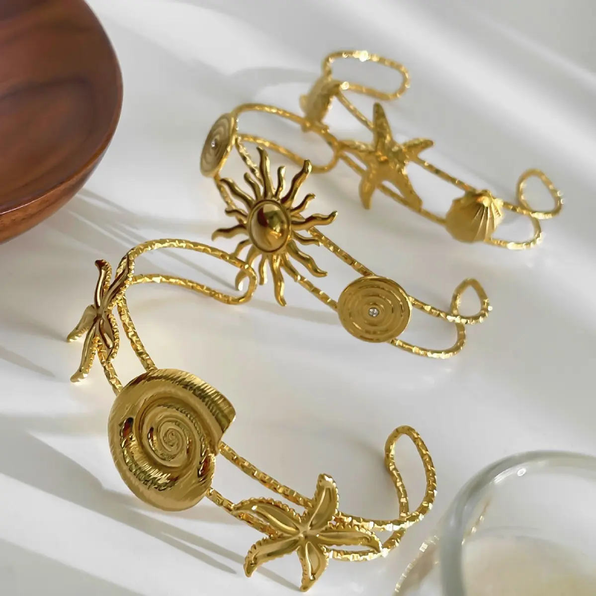 New Sea Element Bracelet Light Luxury Golden Opening Bracelet For Women Girls Trendy Personalized Heavy Metal Versatile Bracelet