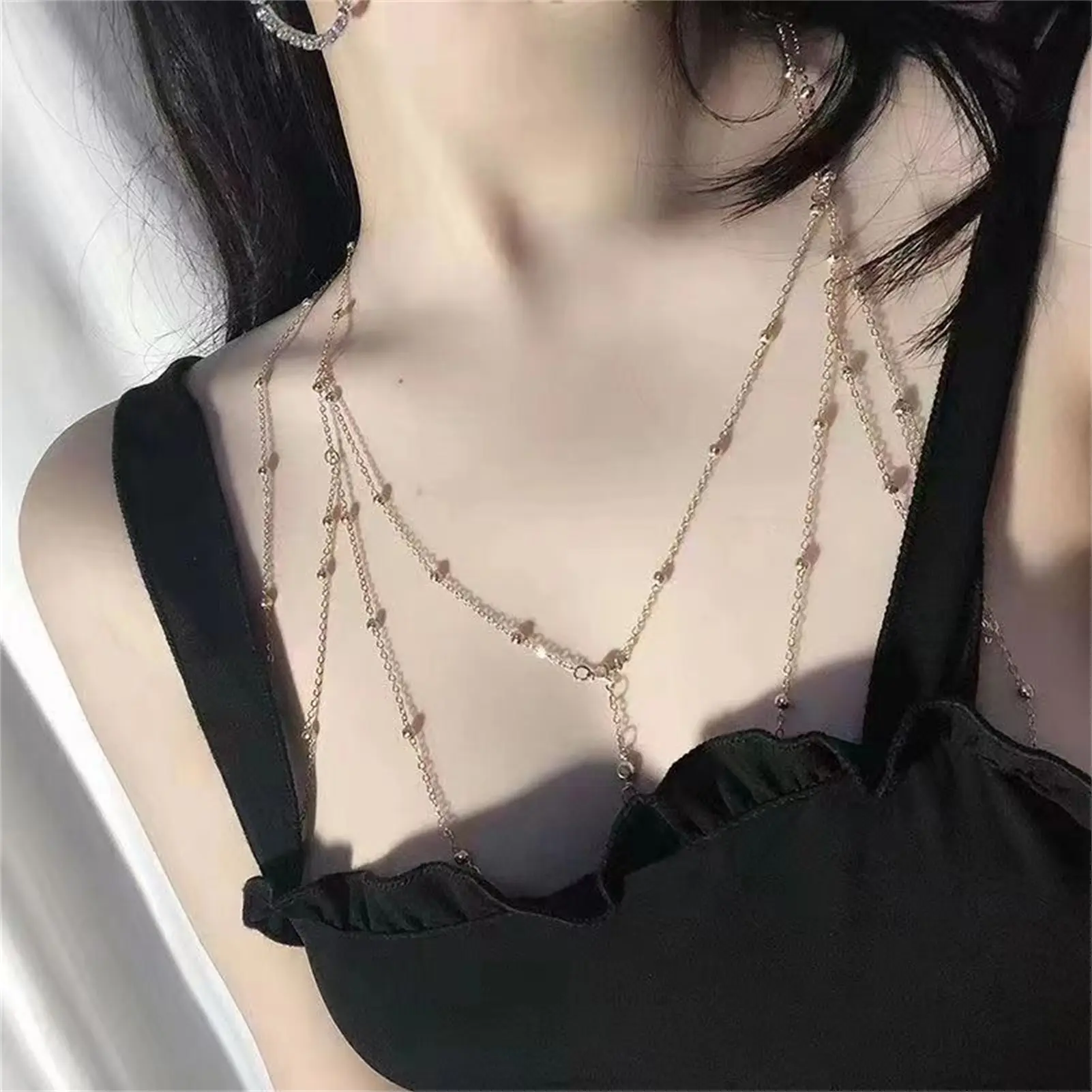 Glitter Rhinestone Body Chain For Women Summer Beach Bikini Sexy Body Chain Girls Vacation Body Decoration Jewelry Accessories