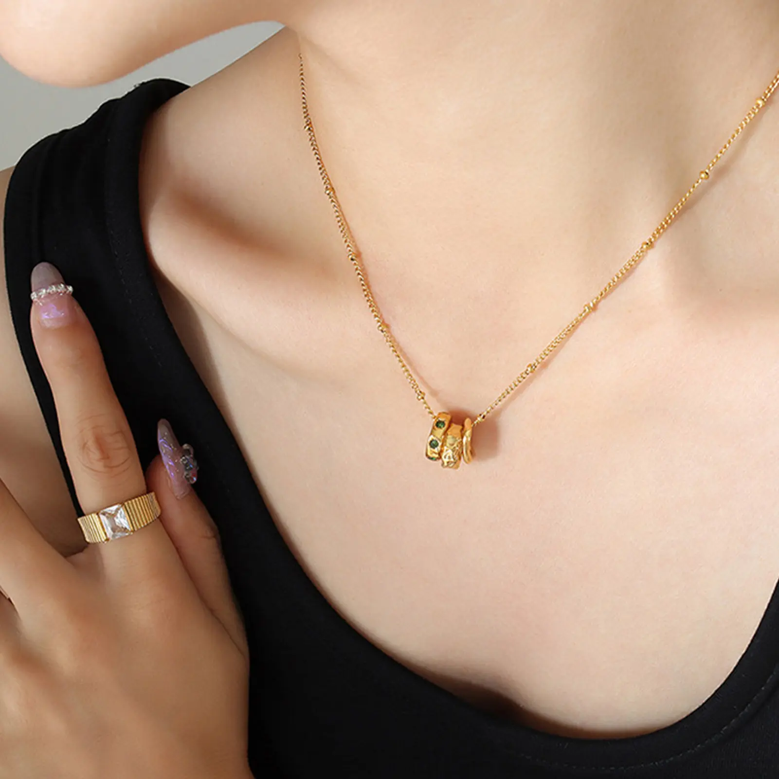 Fashion Buckle Pendant Necklace For Women Design Sense Geometric Circular Zircon Necklace Girls Trendy Jewelry Neck Chain 1pc