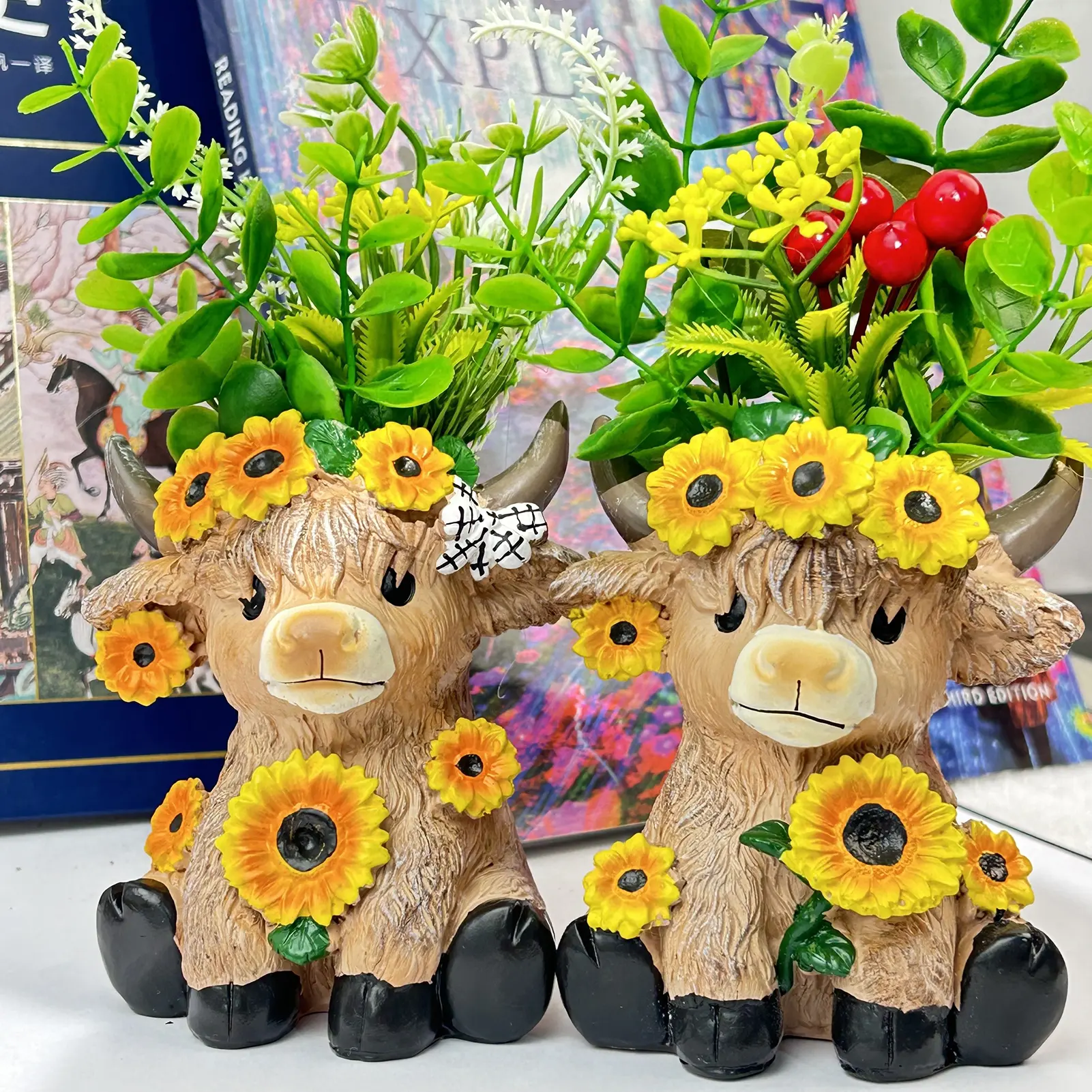 Cute Highland Cattle Flowerpot Ornament Sunflower Calf Resin Ornament For Desk Garden Courtyard Greenhouse Home Decoration Props