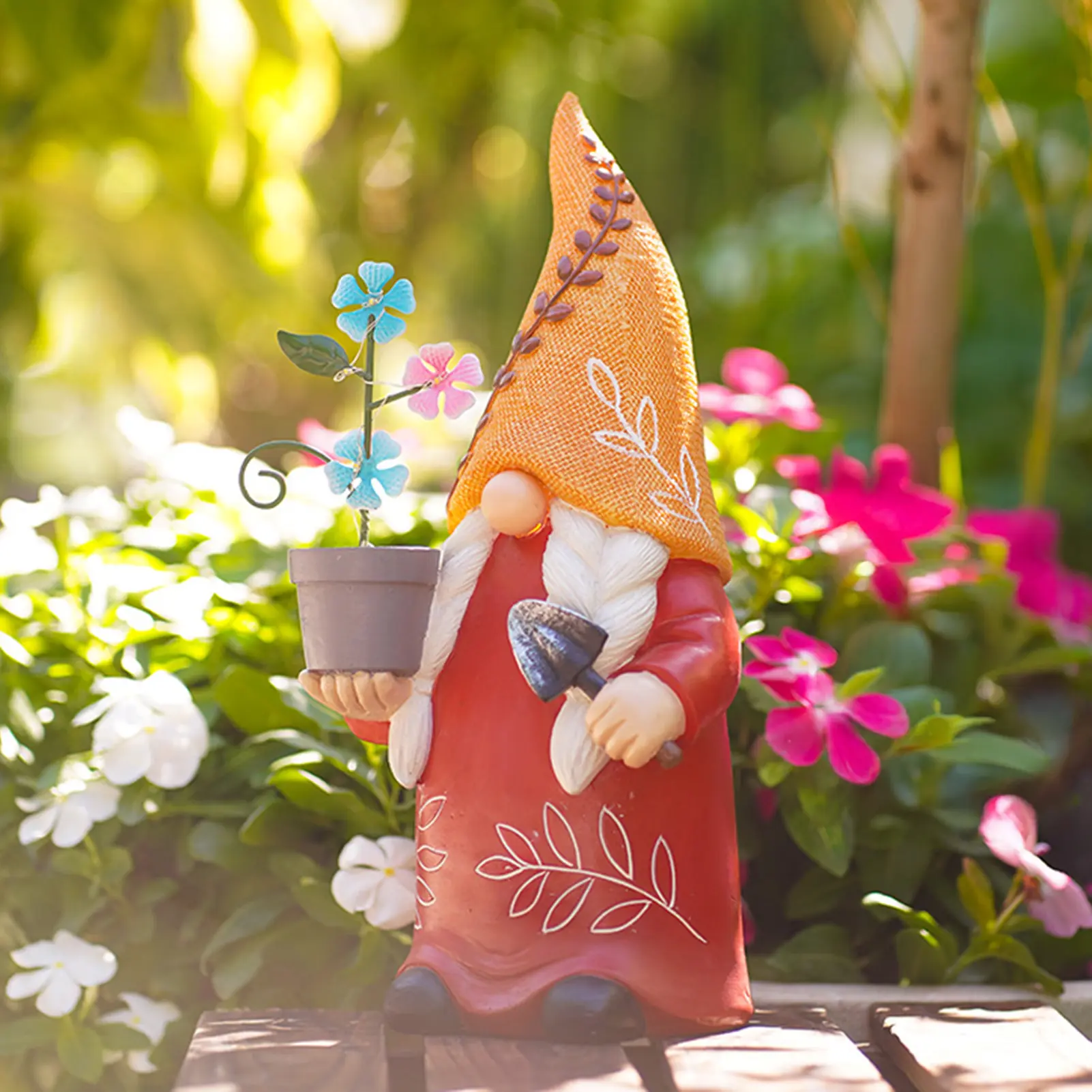 Cute Courtyard Decoration Ornament Cartoon Luminous Resin Dwarf Ornament For Garden Courtyard Greenhouse Home Decoration Light