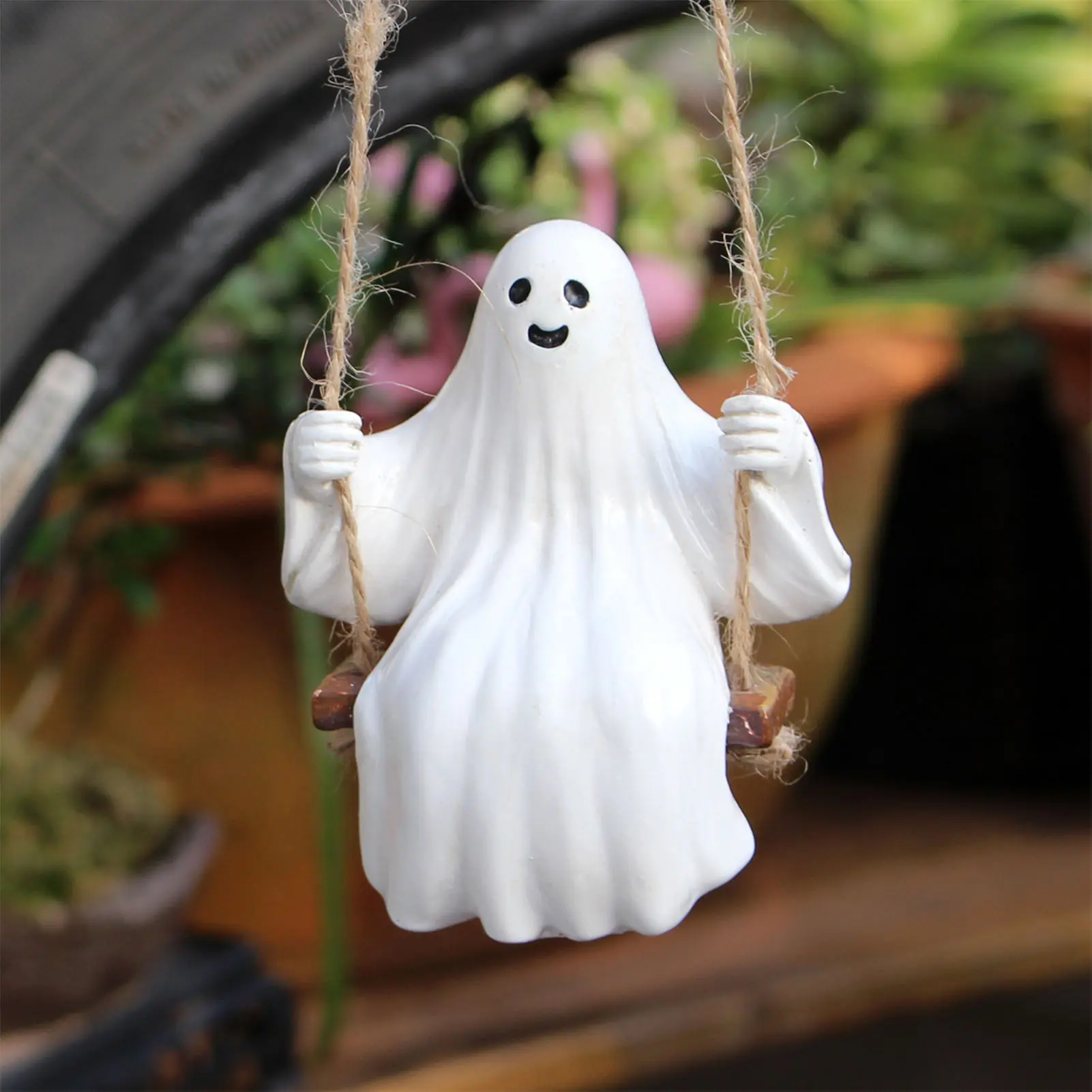 Creative Ghost Pendant Swing Ghost Resin Decorative Hanging For Garden Courtyard Window Door Wall 2025 Halloween Decoration Prop
