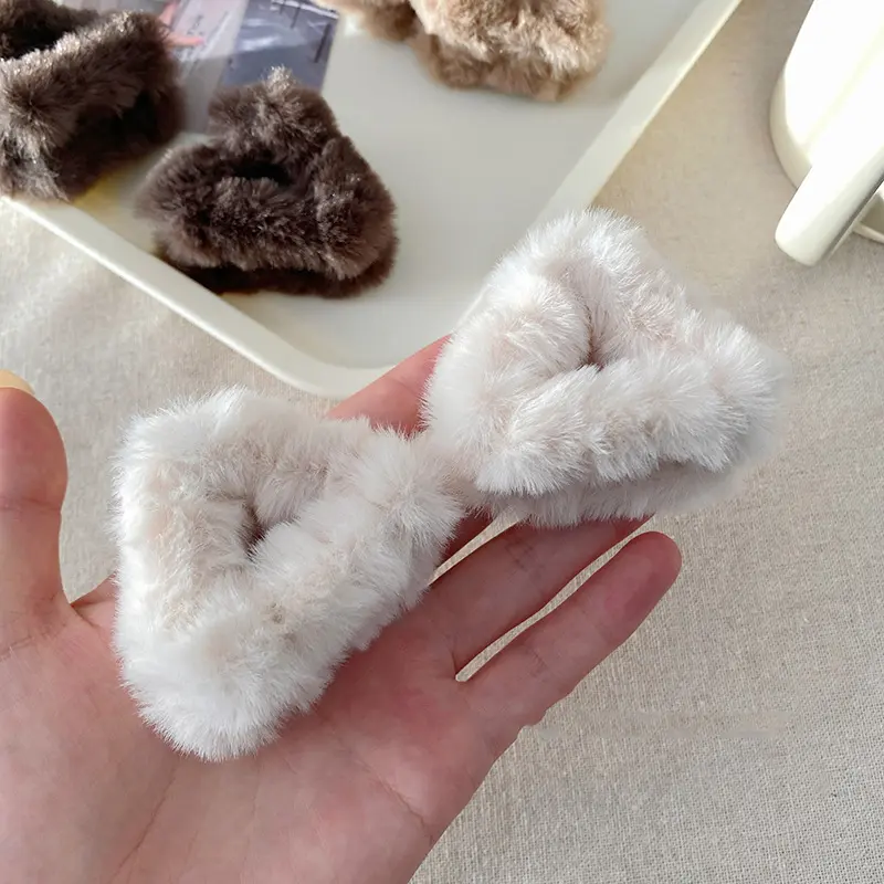 Forehead Bangs Small Claw Clip Plush Cat Ear Hair Clip Fluffy Hairgrips Hair Accessories Plush Cashmere Hairpin Animal Ear Sweet