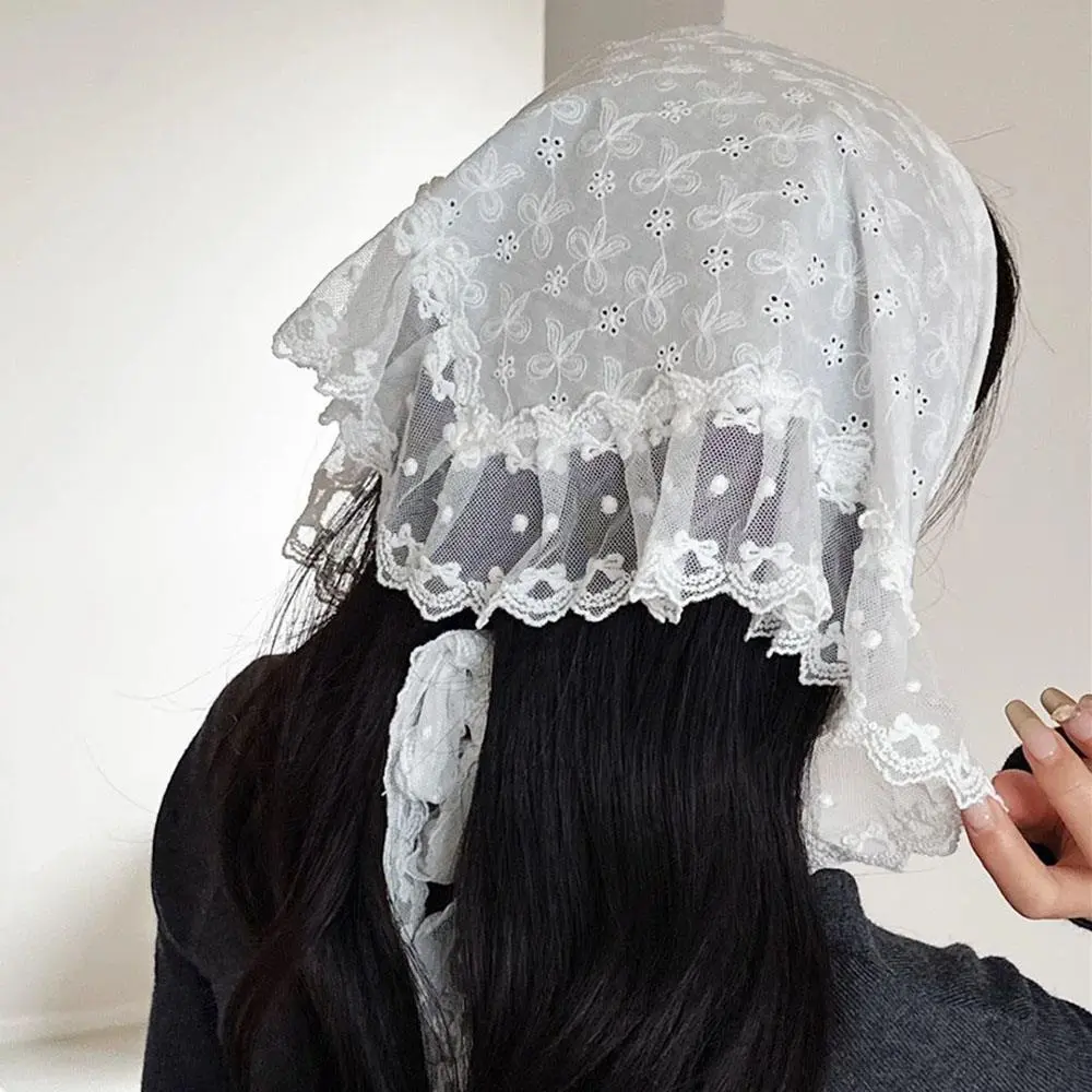 Retro Lace Triangle Headscarf Hollow Embroidered Floral Neck Scarf Crochet Hair Scarf Bandanas Lace Mini Skirts Streetwear