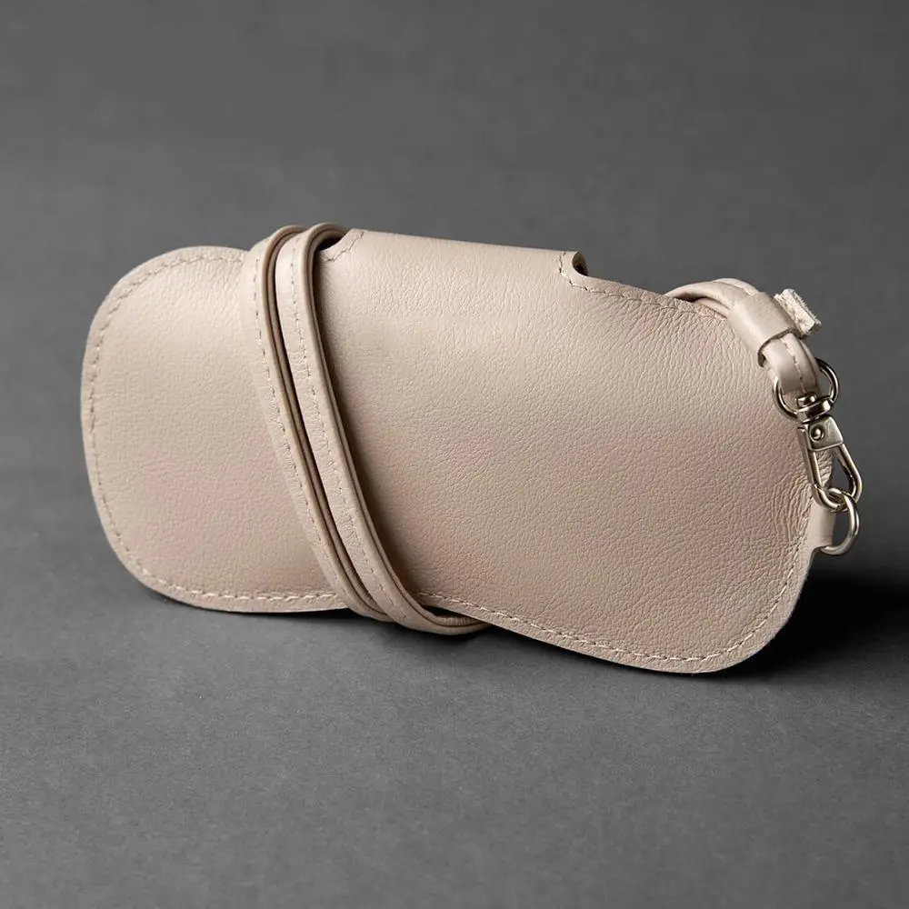 PU Leather Sunglasses Storage Bag With Lanyard Solid Sunglasses Pouch Durable Porable Hanging Sunglasses Bag With Neck Strap