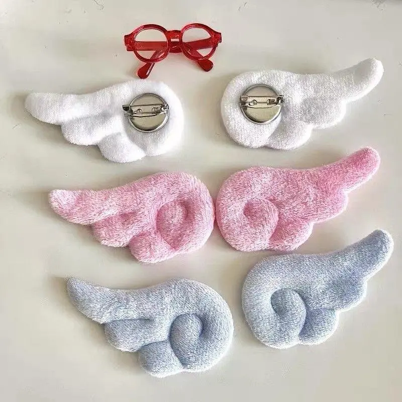 1 Pair Small Angel Wings Brooch Japanese Style Sweet Clothes Decor Y2K Plush Angel Wing Fluffy Brooch Bag Decoration