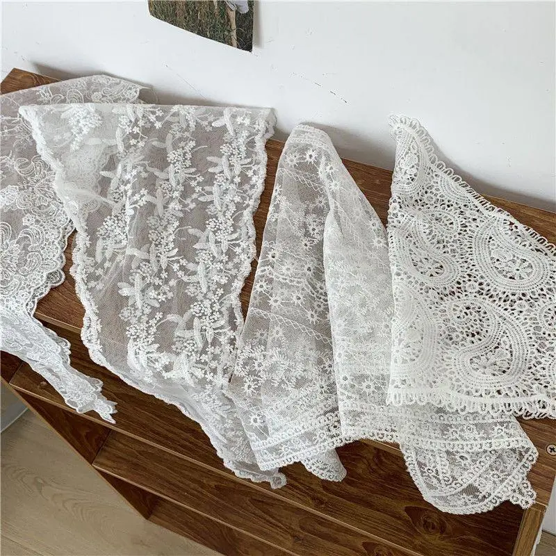French Retro Floral Lace Hair Scarf Neck Scarf Embroidered Triangle Headscarf For Women Travel Photo Headband Fashion Bandanas