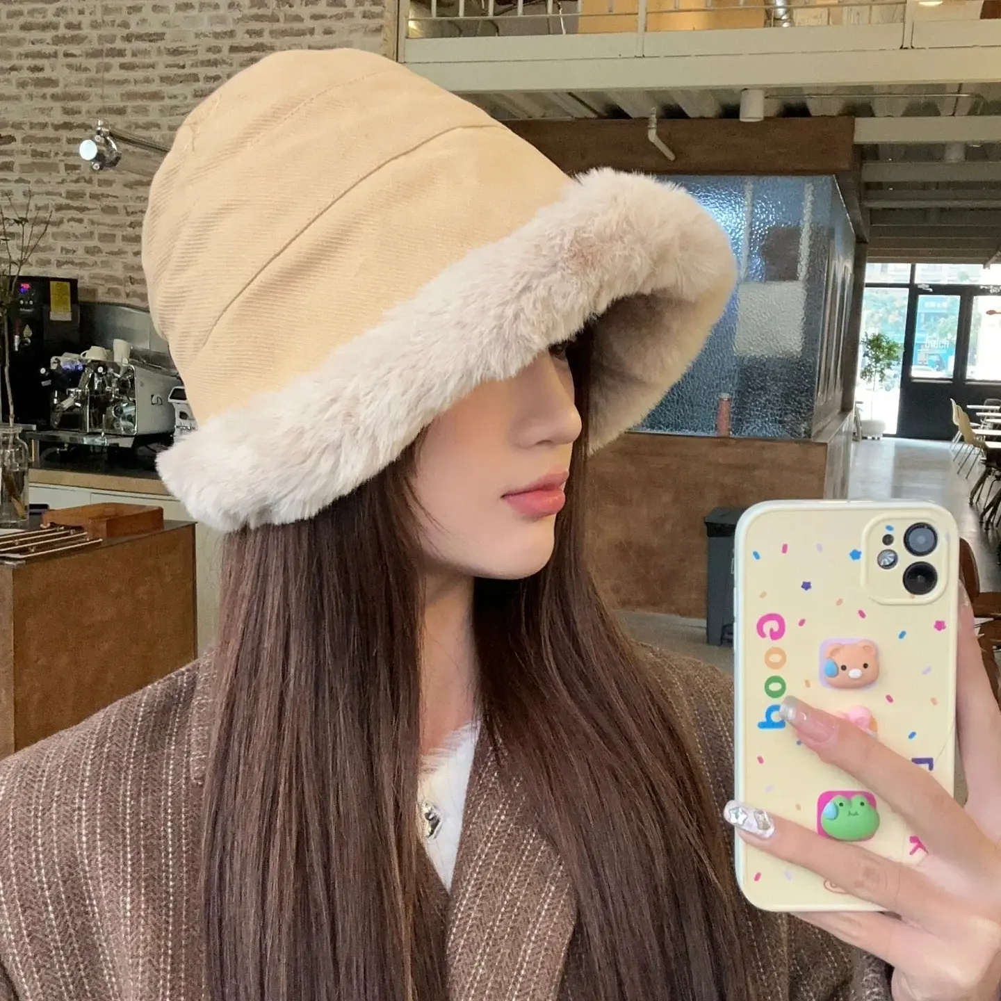 Women Winter Furry Bucket Hat Rolled Brim Faux Fur Cloche Hat With Fleece Lining Autumn And Winter Windproof Warm Hat Fisherman