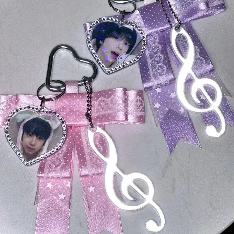 INS Music Keychain Note Key Chain Band's Keyring For Bag Car Keys Man Woman Pendant Accessories Colorful Reflective Pendants