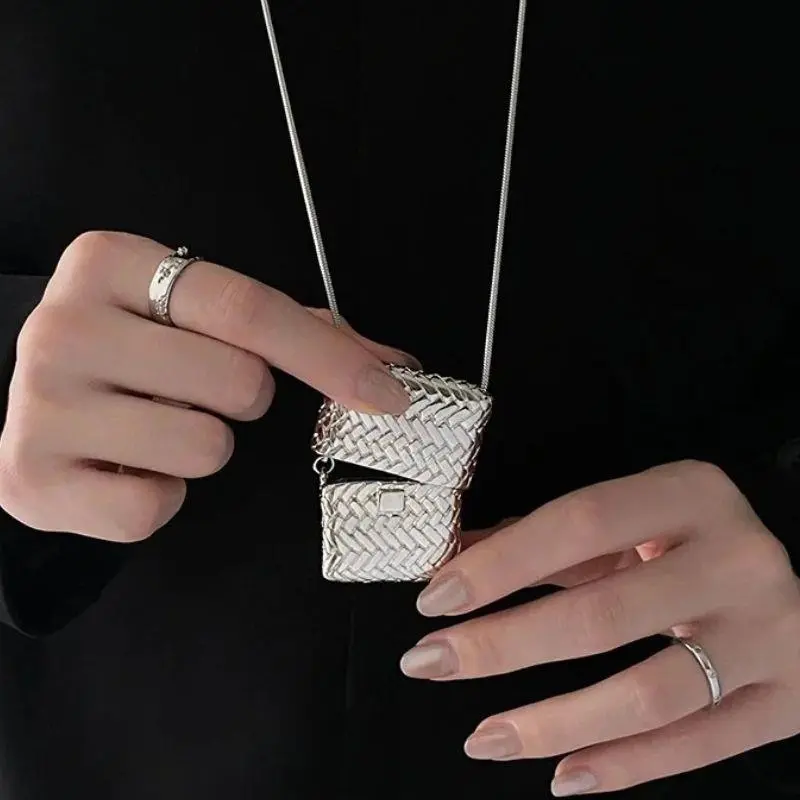1 Set New Mini Handbag Necklace With High-End Feel, Light Luxury, Niche Women's Accessories, Long Style, Stacked Sweater Chain