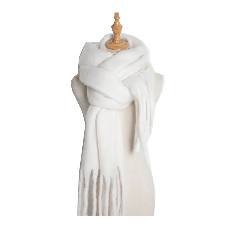 European and American autumn and winter new women's shawl long tassel coarse beard grass green thick solid color scarf