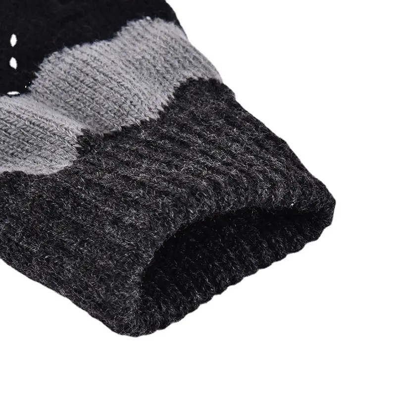 Comfortable warm touch screen gloves for women