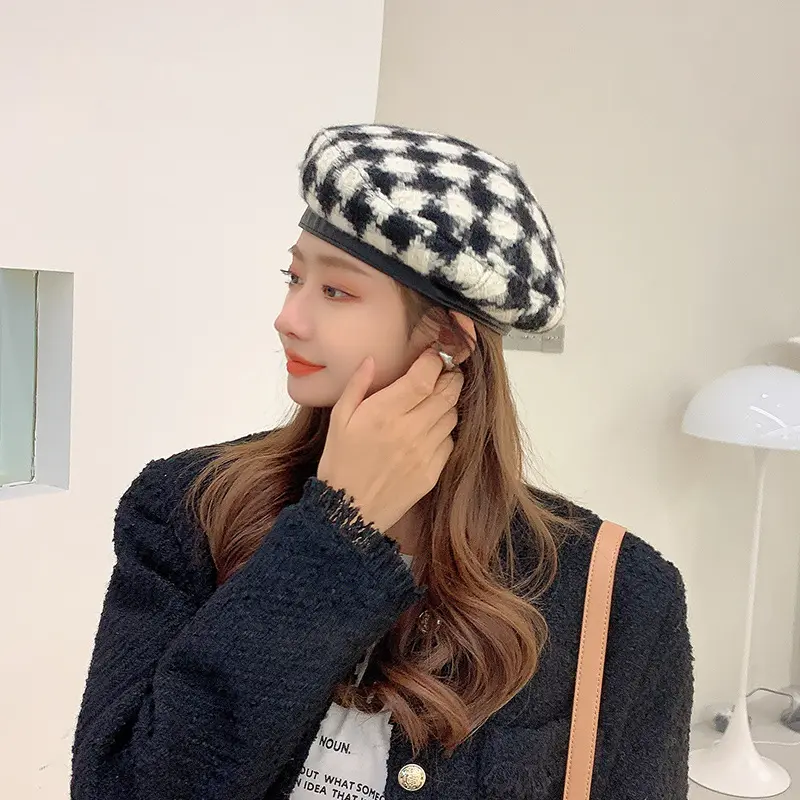 Japanese women's new style sweet classic  plaid beret