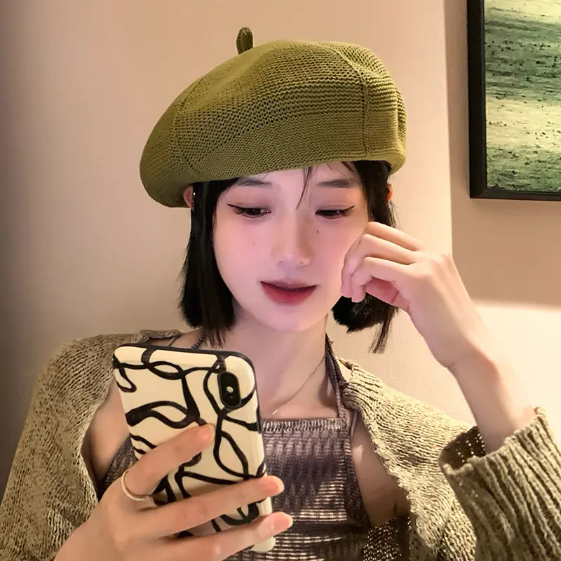 Autumn and winter hemp pattern knitted beret female ins fashion all matching painter hat plain face small warm woolen hat