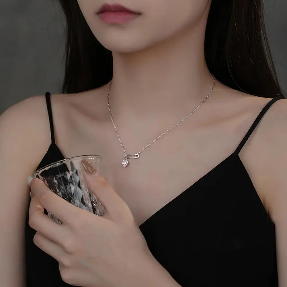 Safety Pin Clip Love Pendant Necklace For Women Hollow Tassel Collarbone Chains Choker Women's Necklace Fashion Jewelry