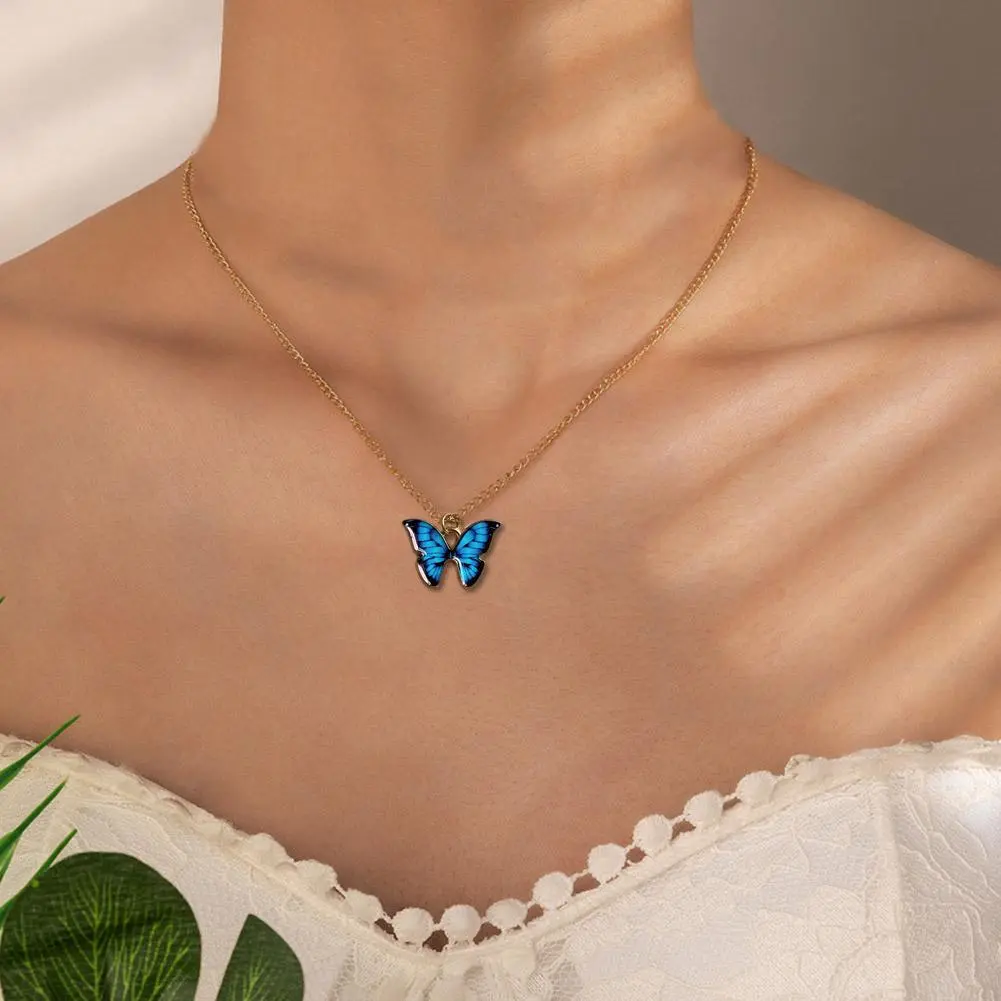 Fashion Women Necklace Korea Style New Butterfly Pendant Necklace Gift For Girl Cute Lovely Neck Jewelry Wholesale