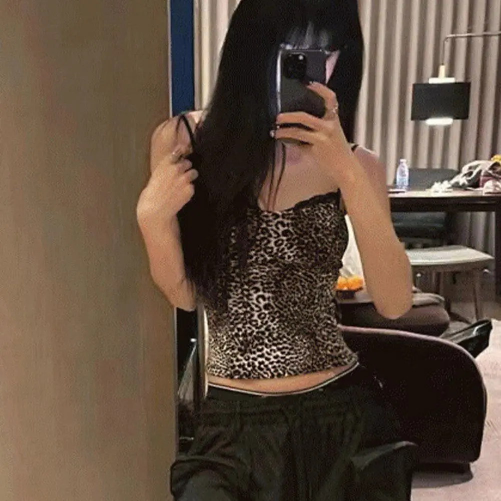 Women's Sexy Leopard Print Camisole 2024 Summer New Fashion Trend Slim Sleeveless Short Top Ladies Beach Travel Elastic Vest