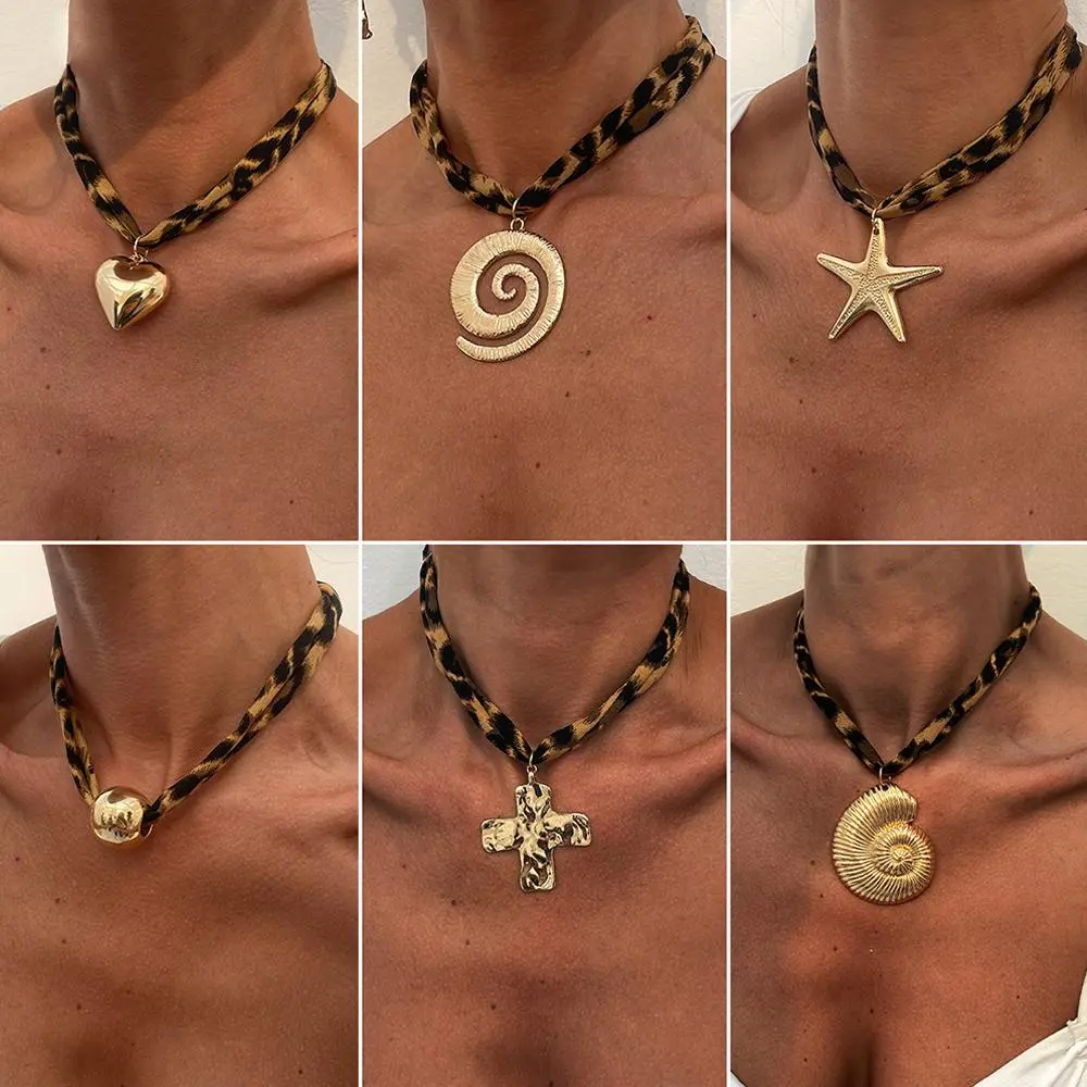 High-end Exaggerated Metal Large Starfish Pendant Necklace For Women Vintage Brown Leopard Print Rope Short Choker Necklace Z8A6