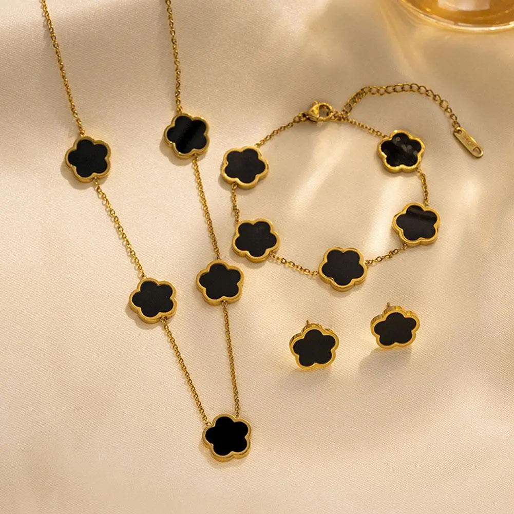 Lucky Five-petal Flower Five-leaf Clover Bracelet Earrings Necklace Three-piece set for woman Stylish Accessories Party Jewelry